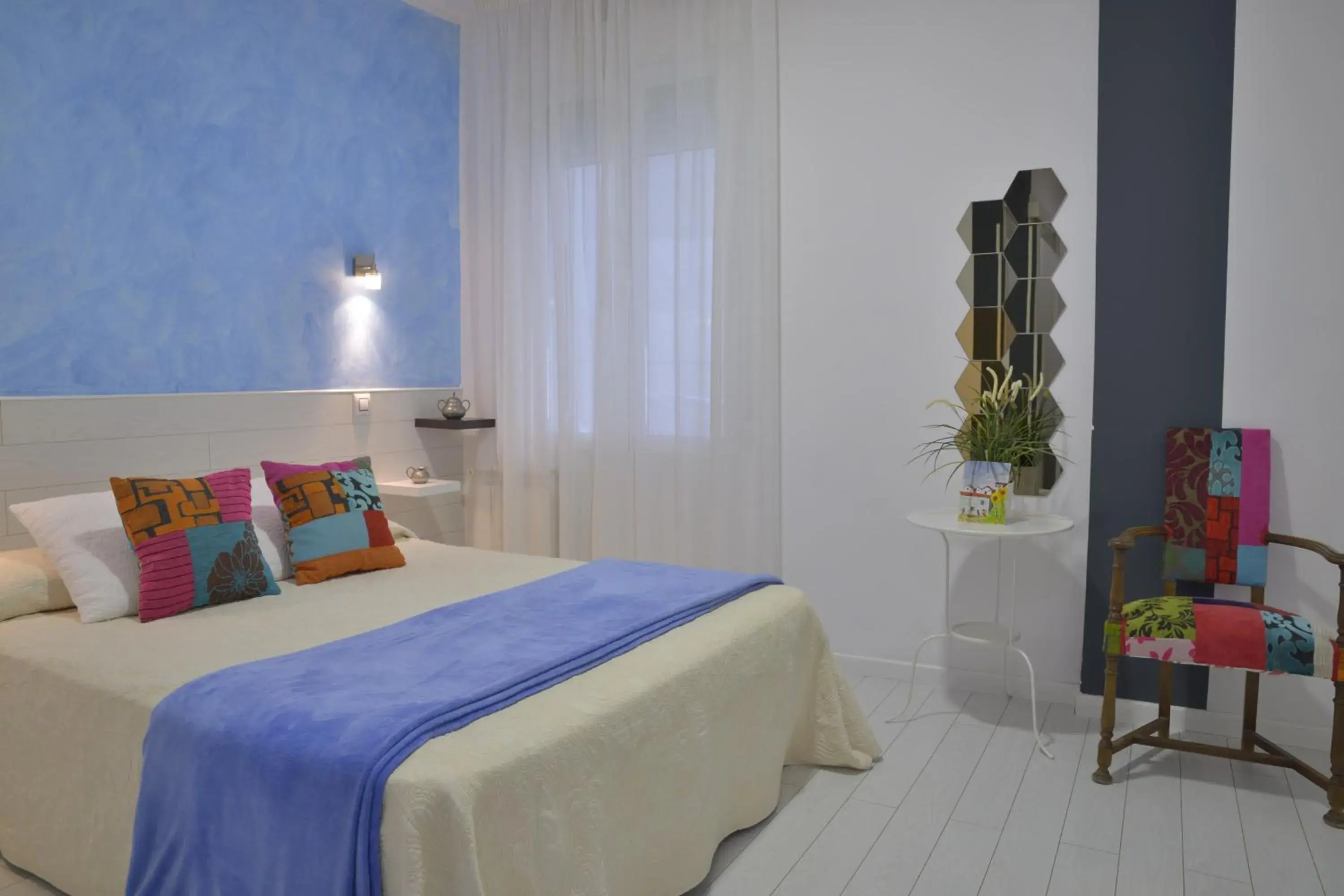 Photo of the whole room, Bed in Hostal Madrid Star Photo of the whole room, Bed in Hostal Madrid Star