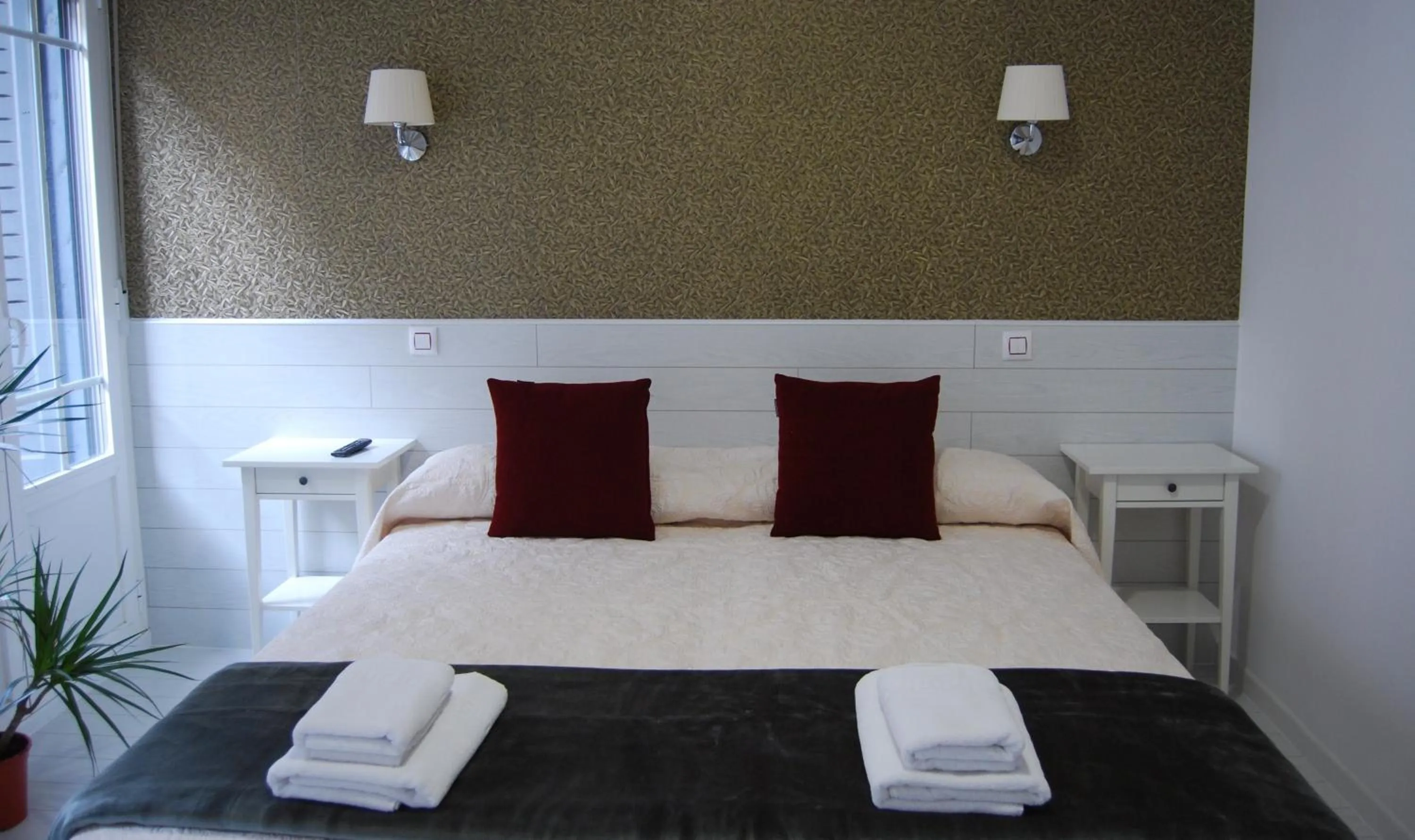 Bed in Hostal Madrid Star