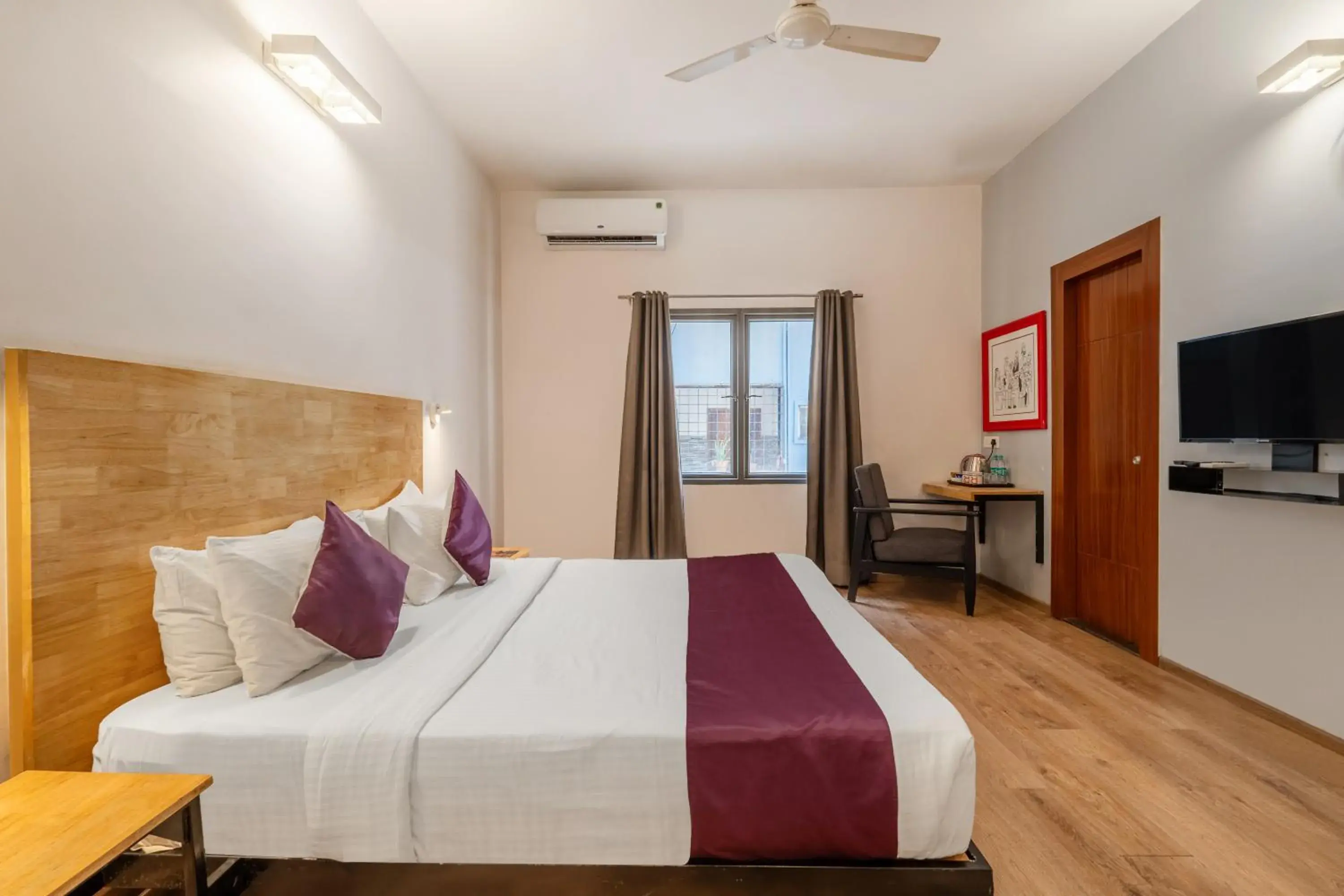 Bedroom, Bed in Monday Hotels Hitec City Bedroom, Bed in Monday Hotels Hitec City