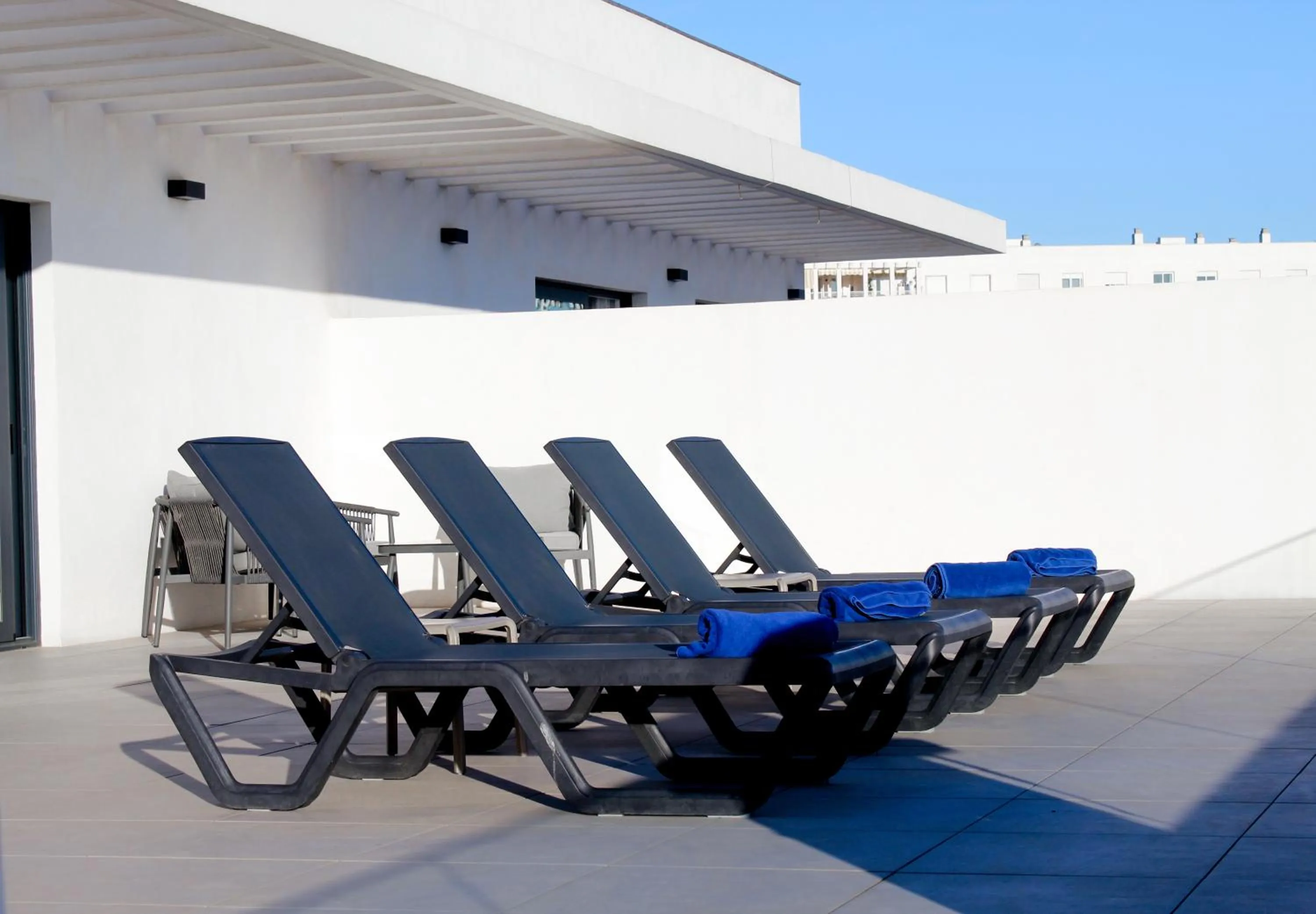 sunbed in Aqua Apartments Bellamar, Marbella