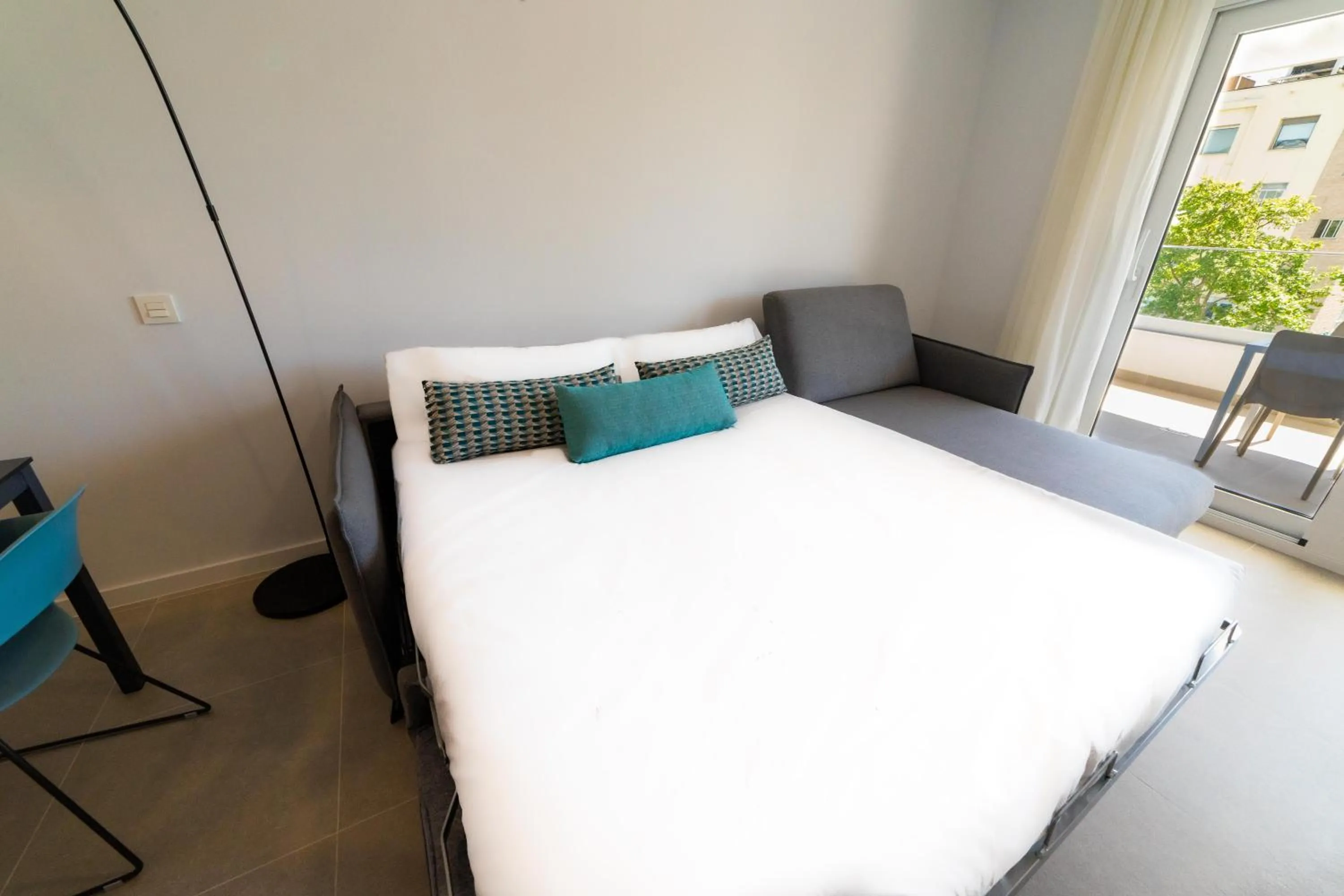 Bed in Aqua Apartments Bellamar, Marbella