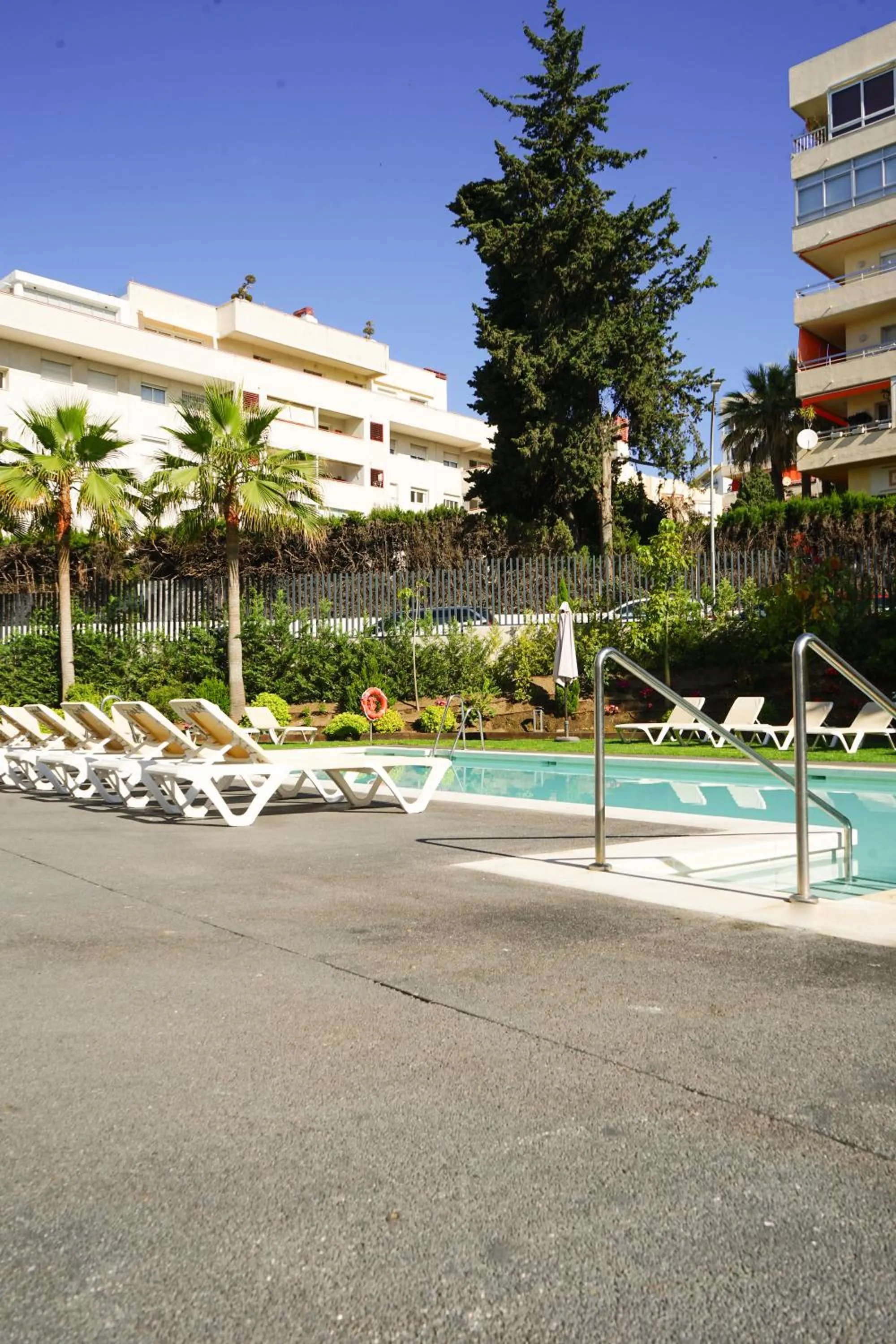 Swimming pool in Aqua Apartments Bellamar, Marbella