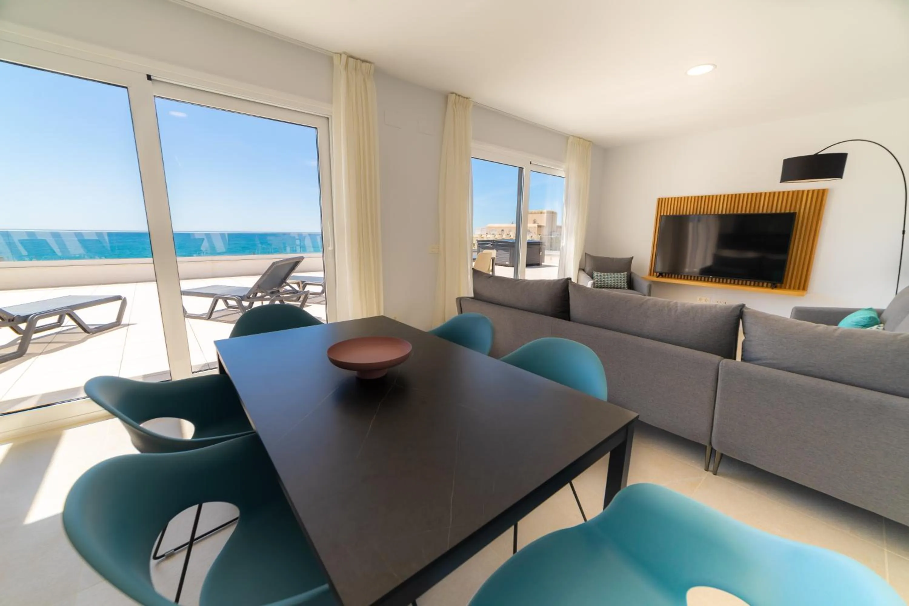 TV and multimedia in Aqua Apartments Bellamar, Marbella