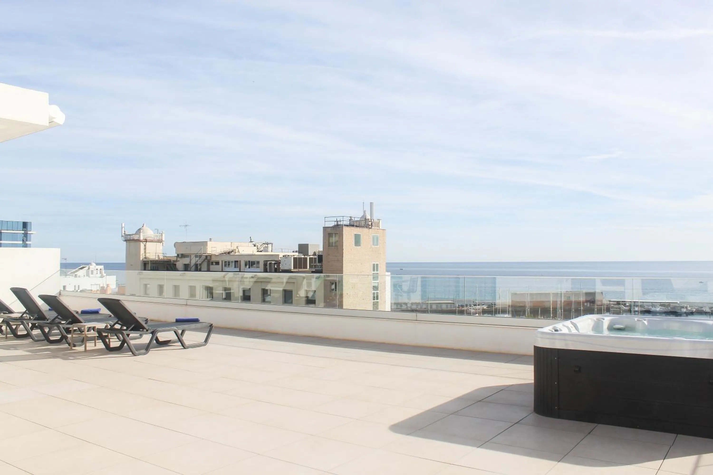 Sea view in Aqua Apartments Bellamar, Marbella