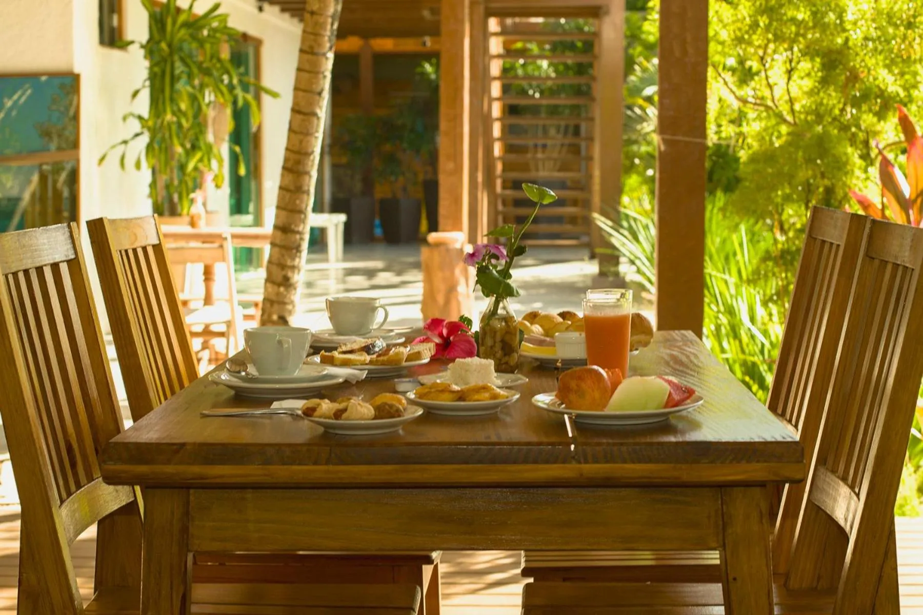Dining area in Tropical Beach