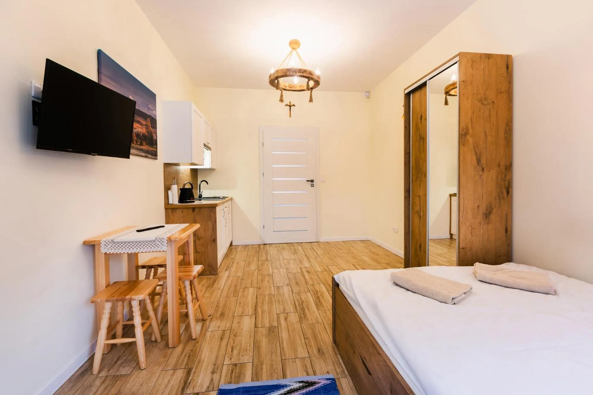 Bed in Apartamenty,pokoje Paholski