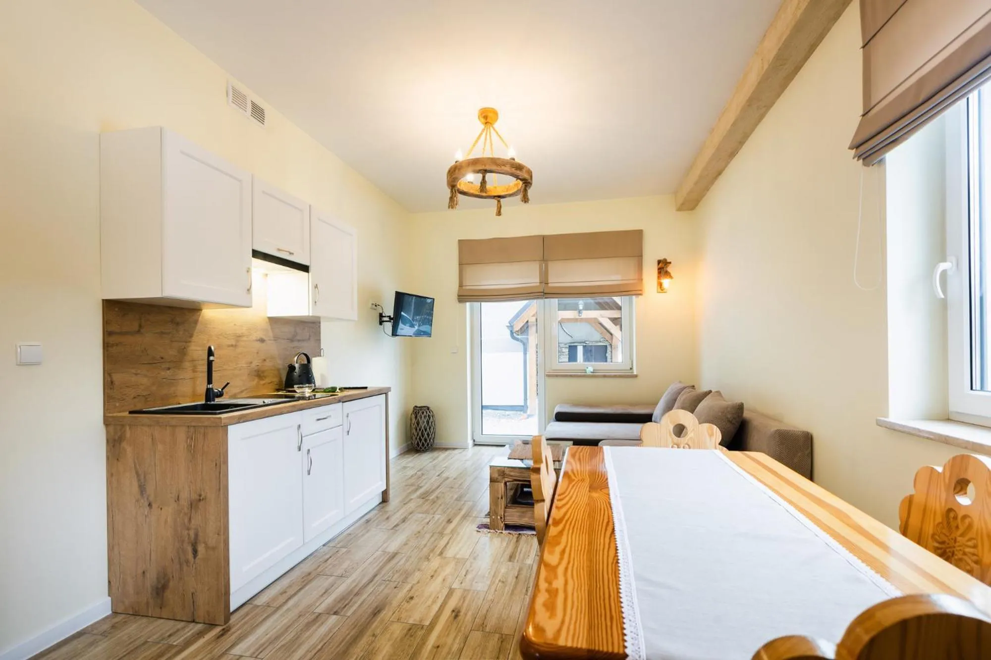 Bed in Apartamenty,pokoje Paholski