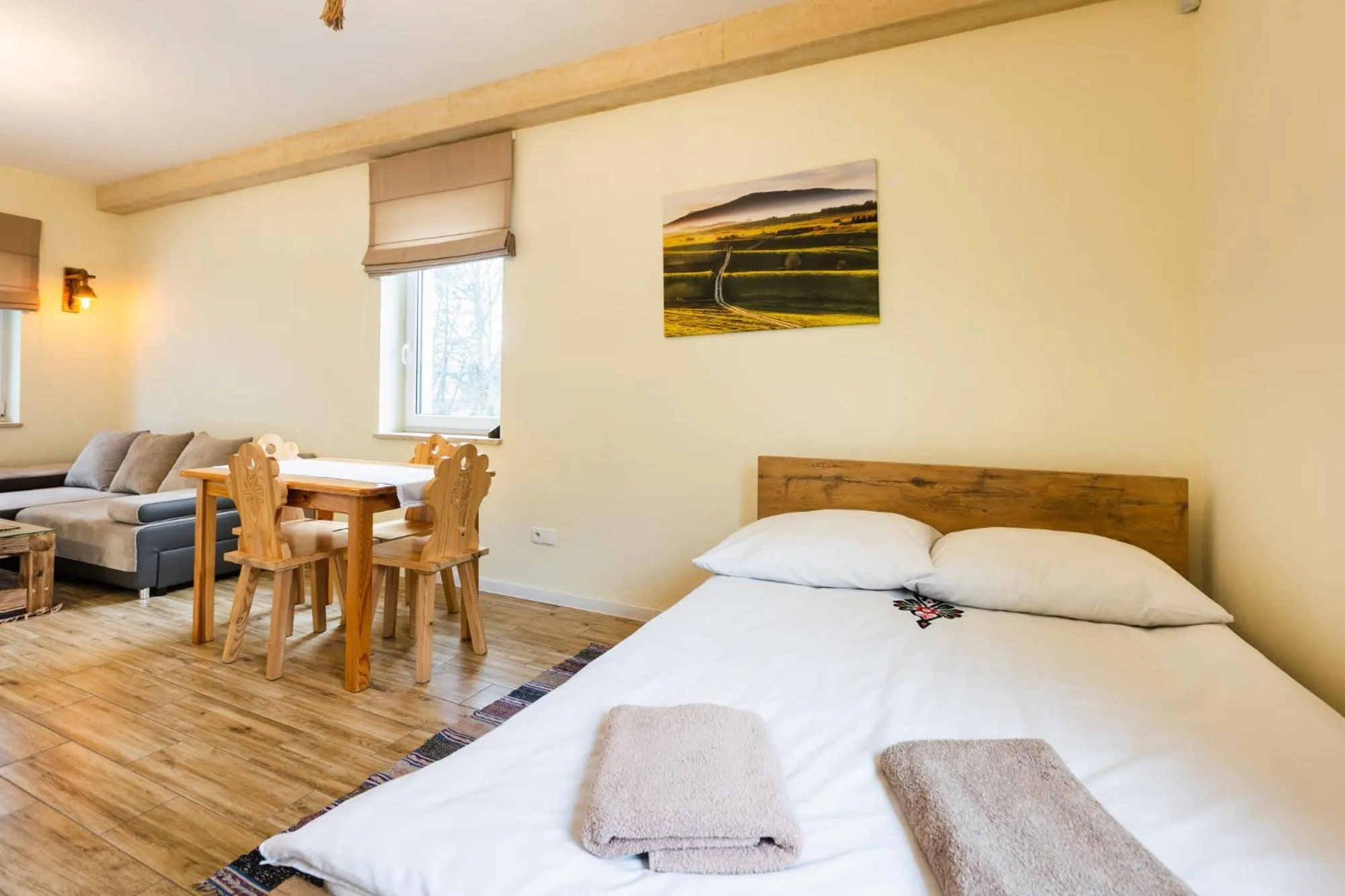 Bed in Apartamenty,pokoje Paholski