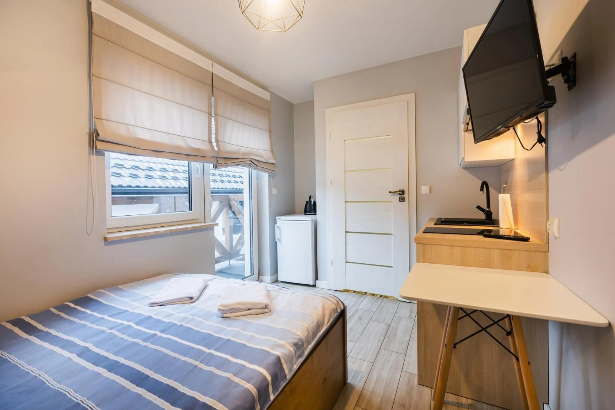 Bed in Apartamenty,pokoje Paholski
