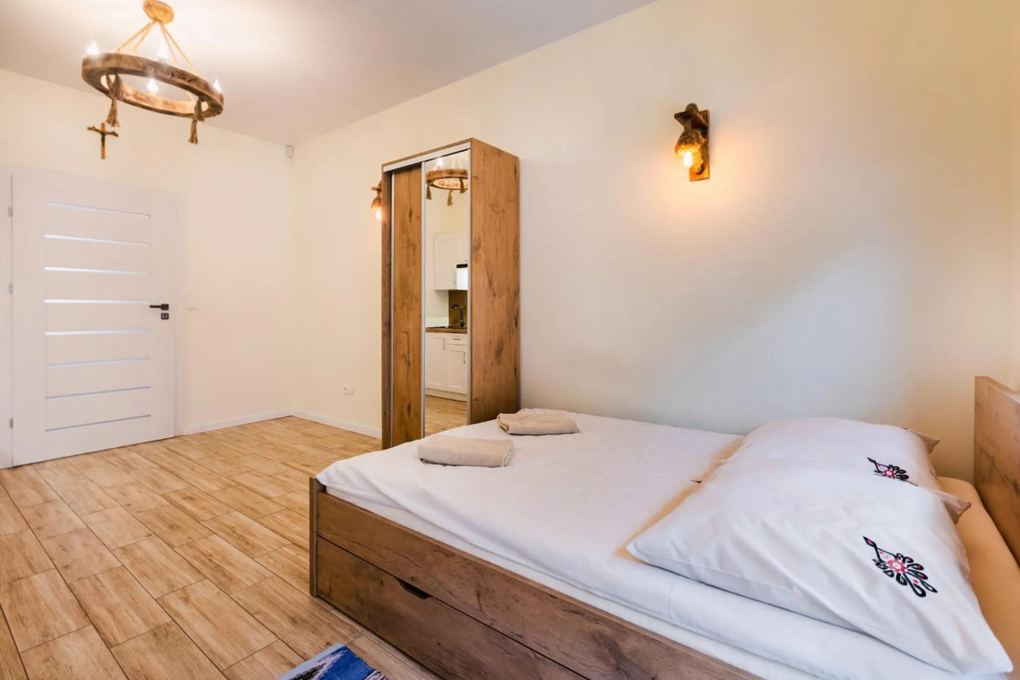 Bed in Apartamenty,pokoje Paholski