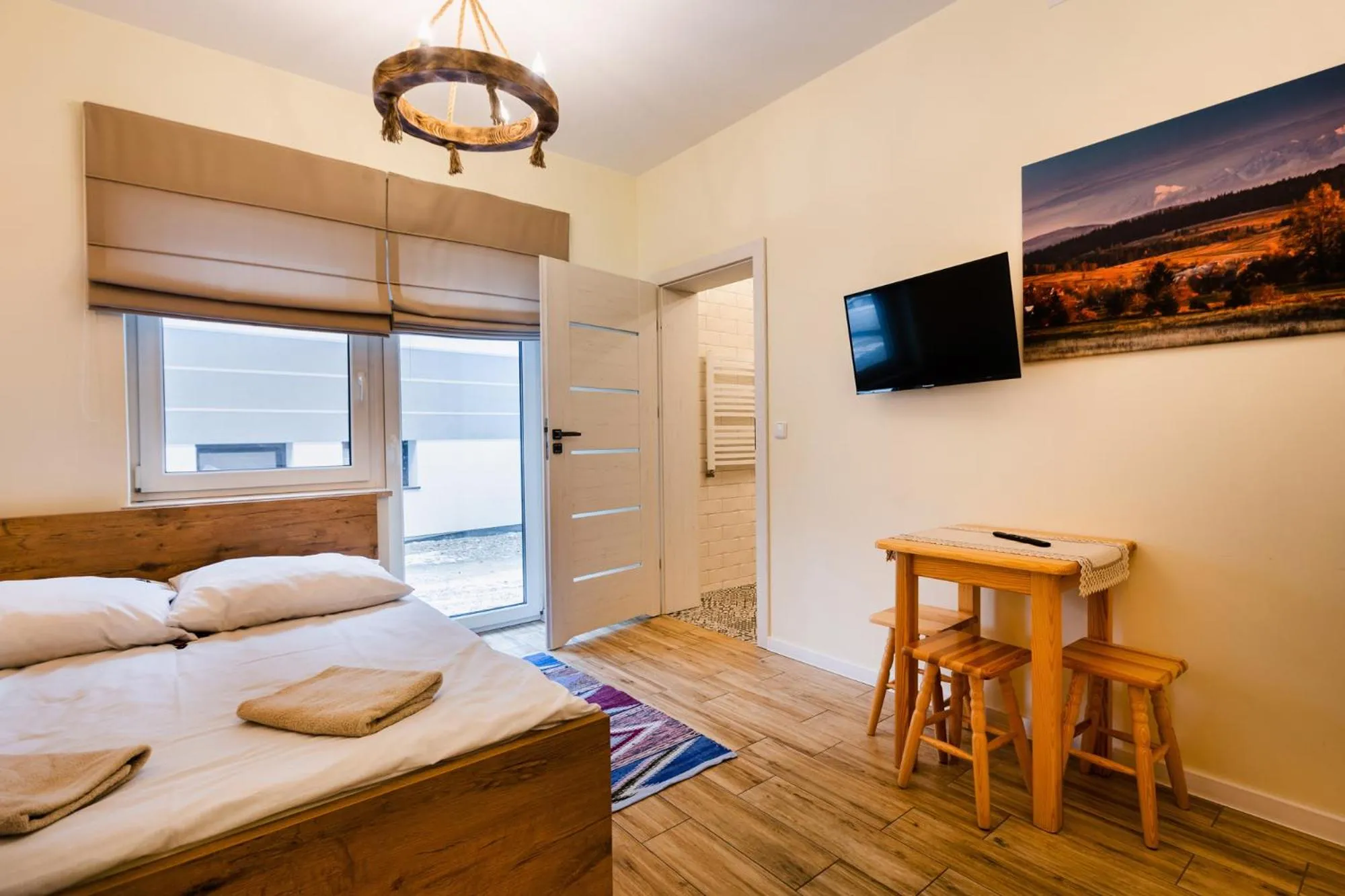 Bed in Apartamenty,pokoje Paholski