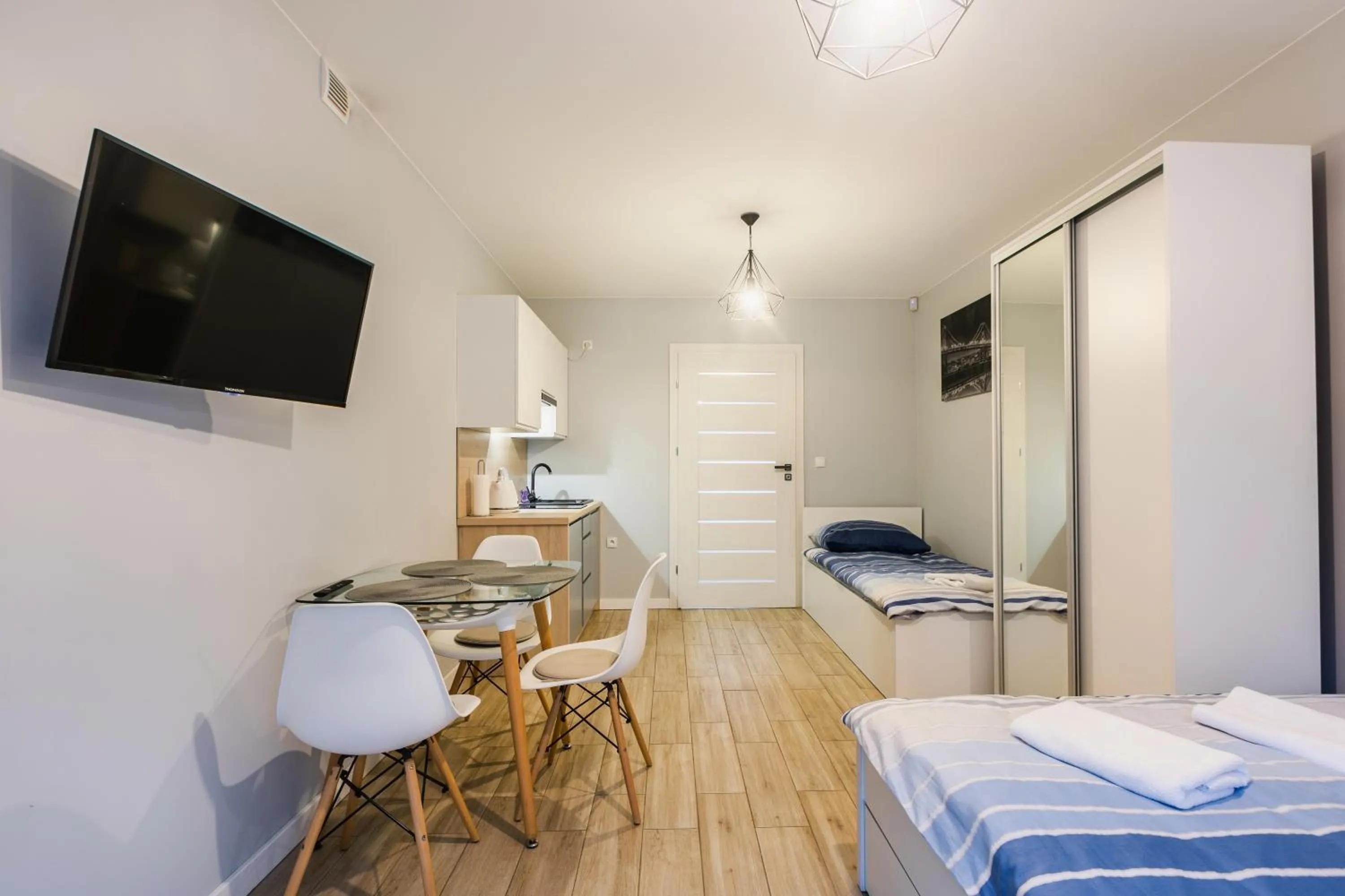 Bed in Apartamenty,pokoje Paholski