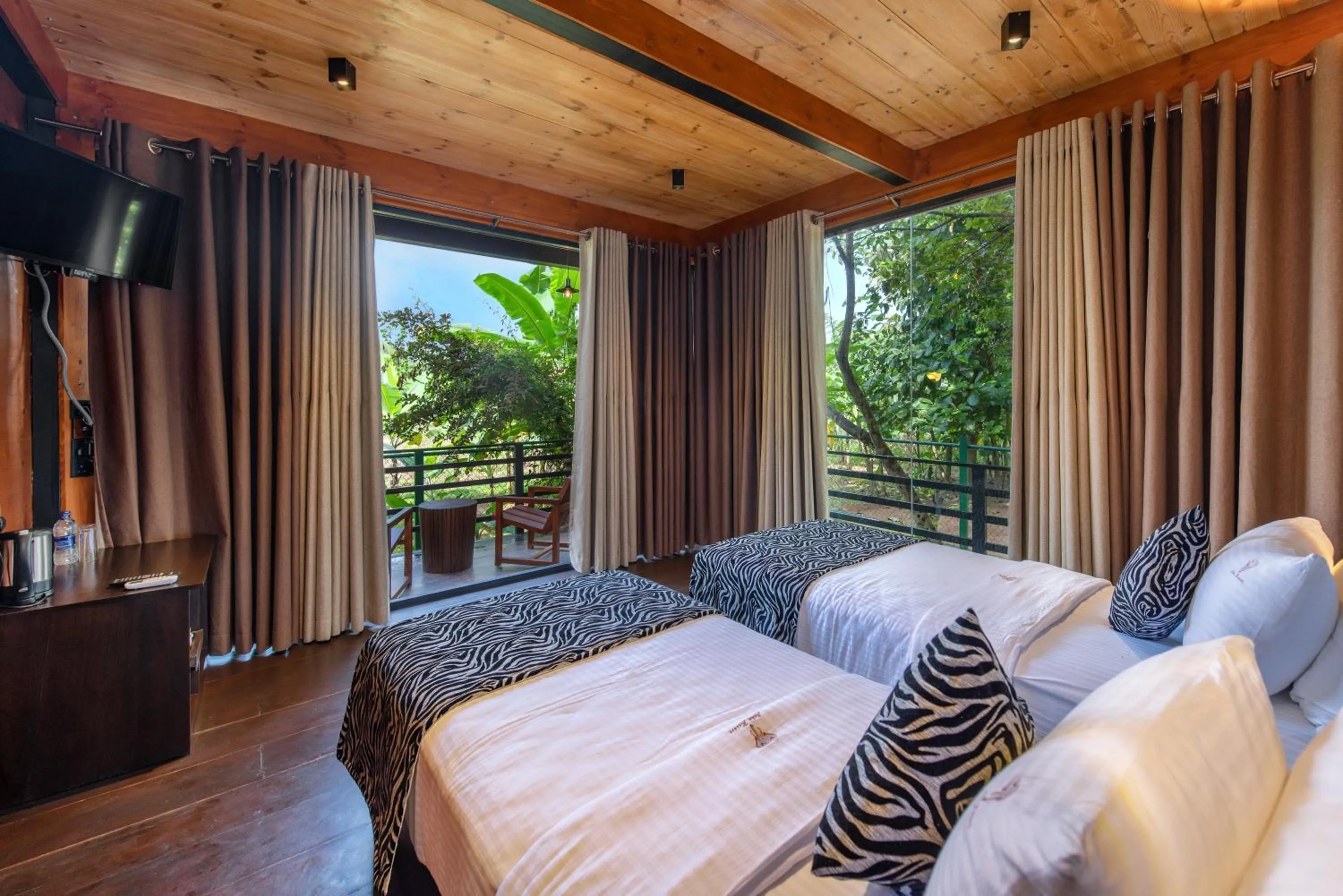 Photo of the whole room, Bed in Atha Resort