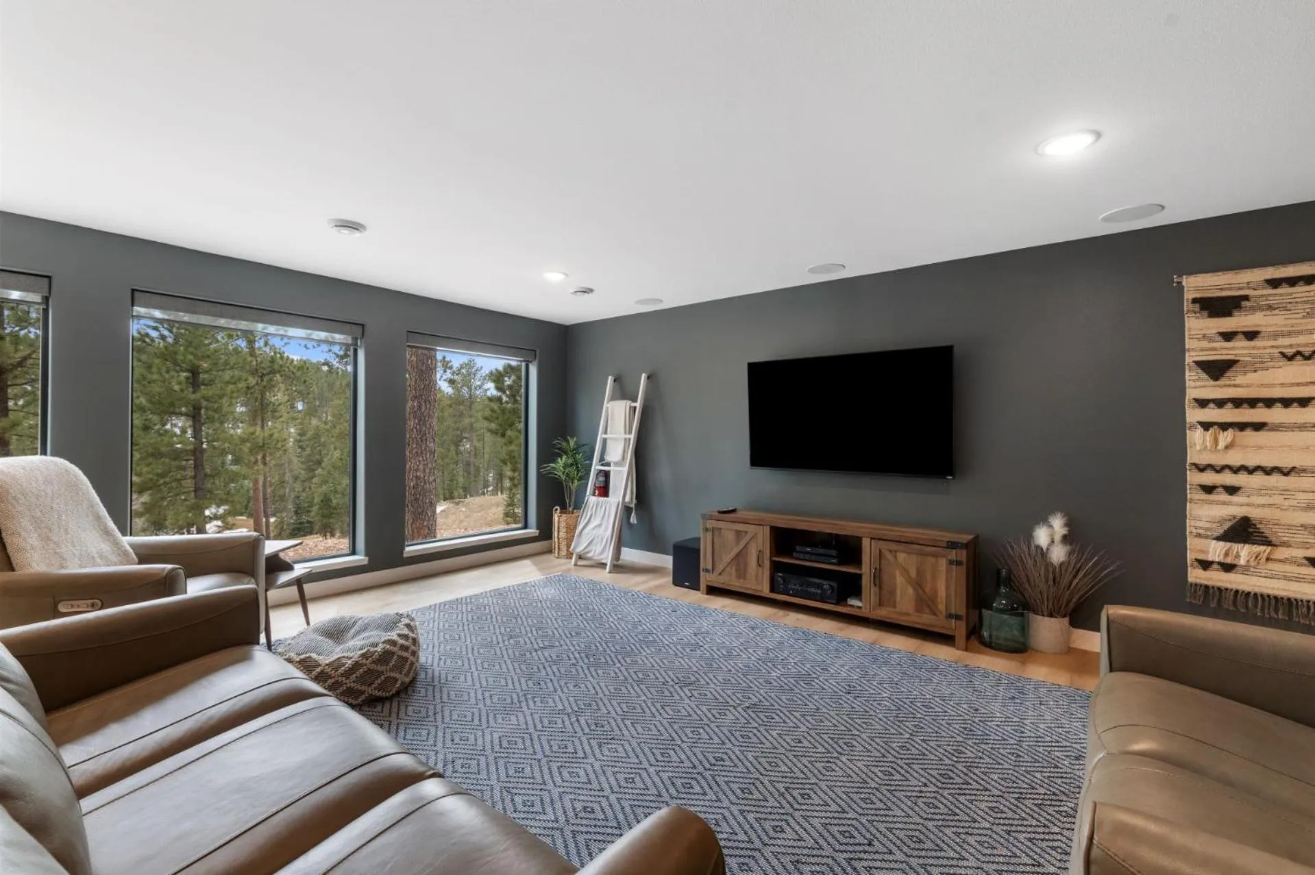 Copper Skies Lodge at Powder House Pass