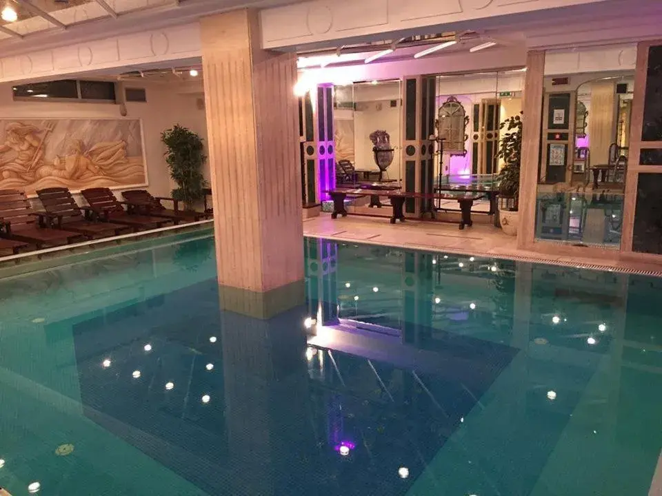 Spa and wellness centre/facilities in Grand Hotel Michelacci Spa and wellness centre/facilities in Grand Hotel Michelacci