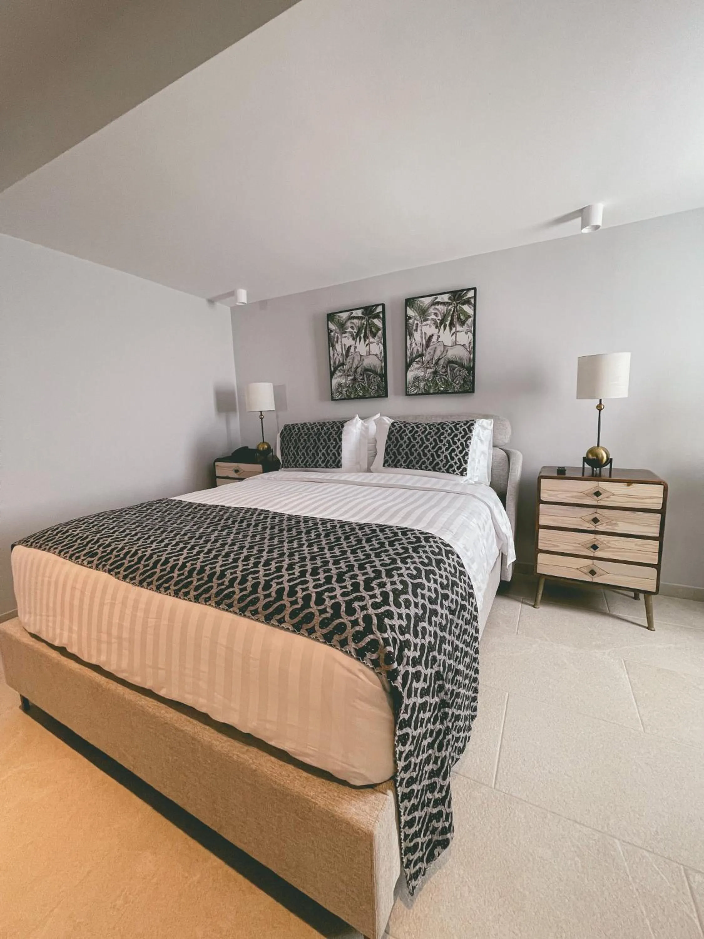 Photo of the whole room, Bed in Hotel Boutique Casa Hendaus - Adults Only