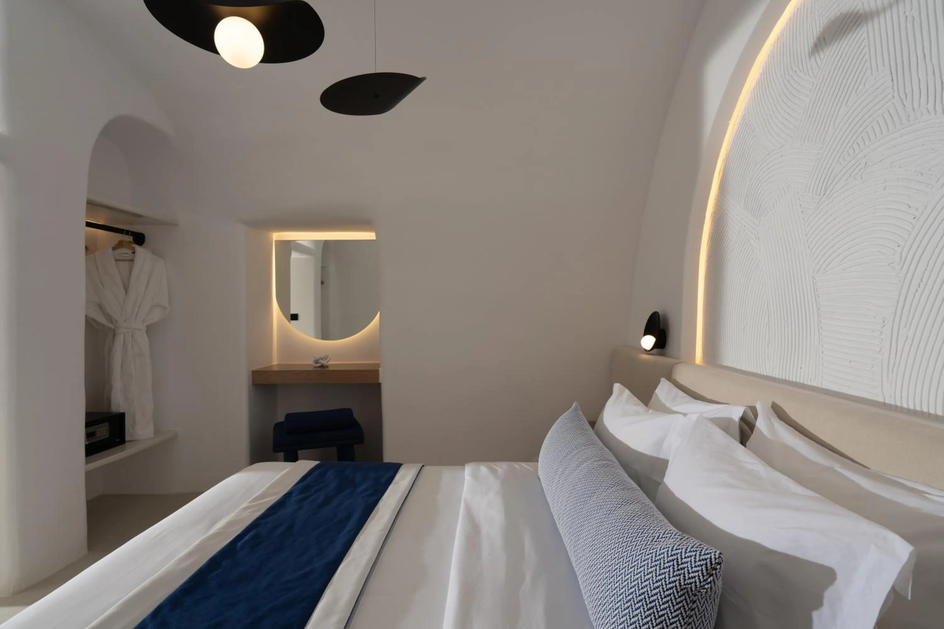 Bedroom, Bed in U & ME SUITES