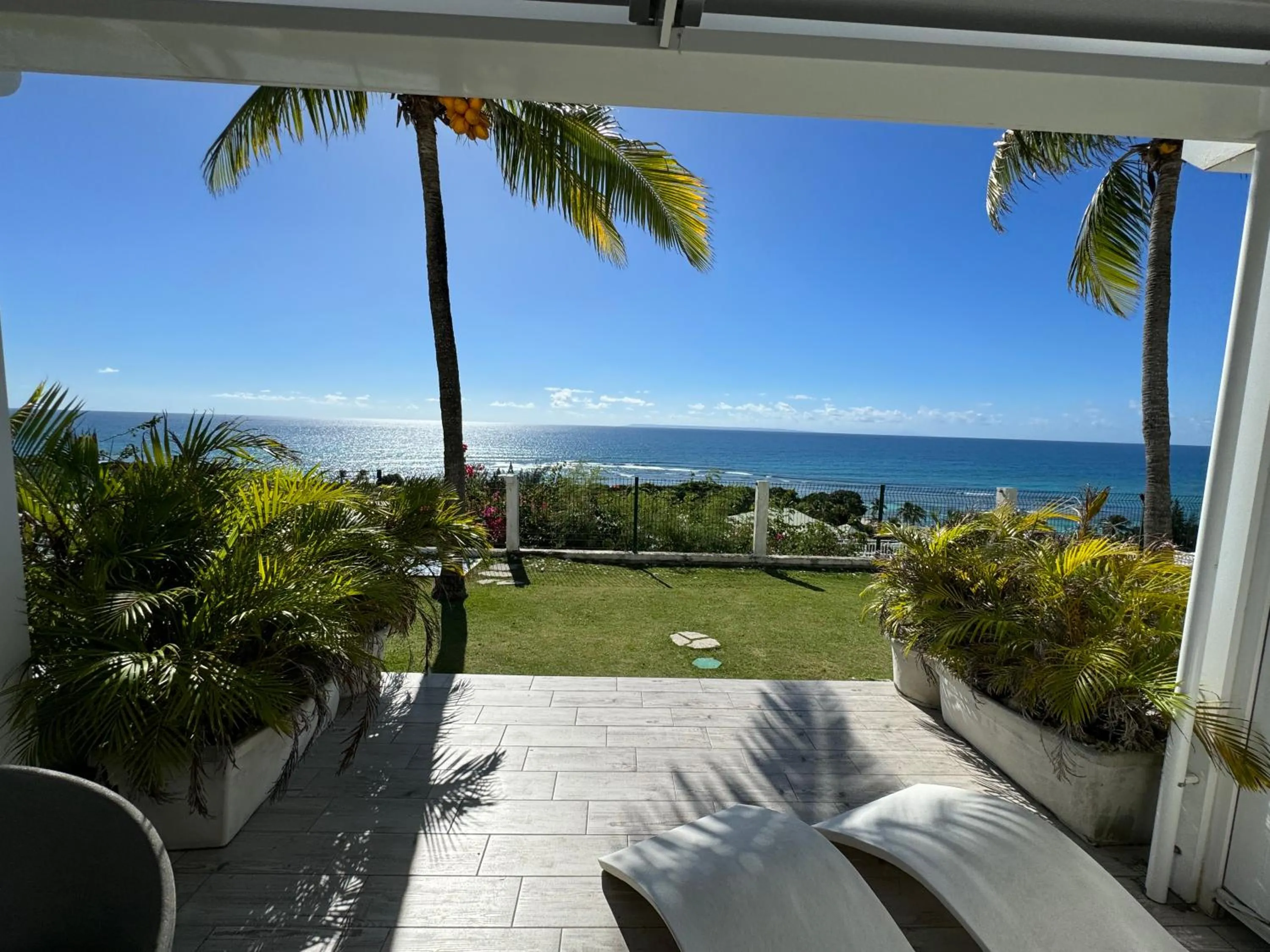 Day in Moana Lodge