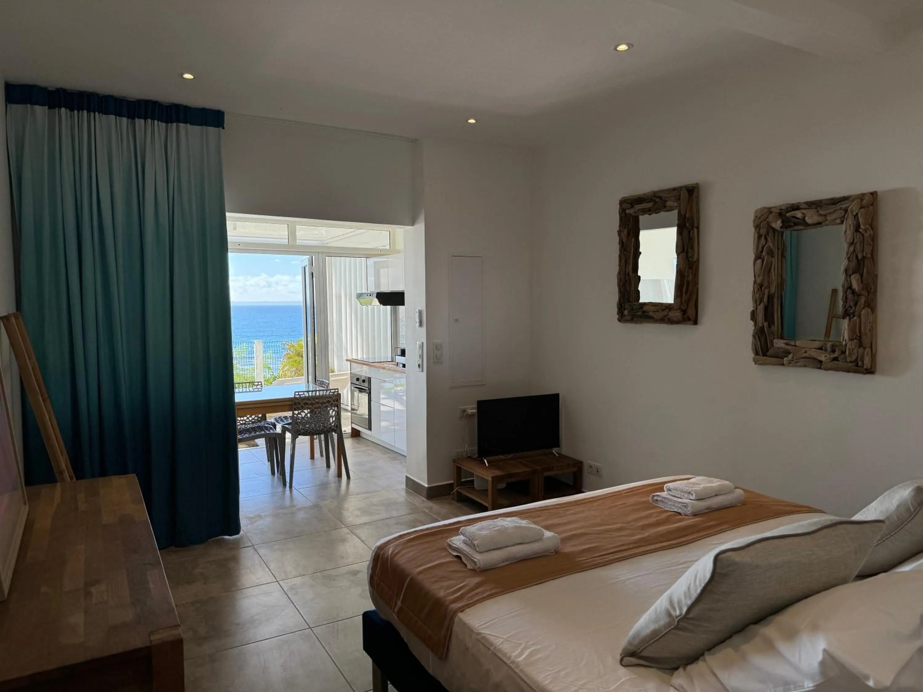 Bed in Moana Lodge