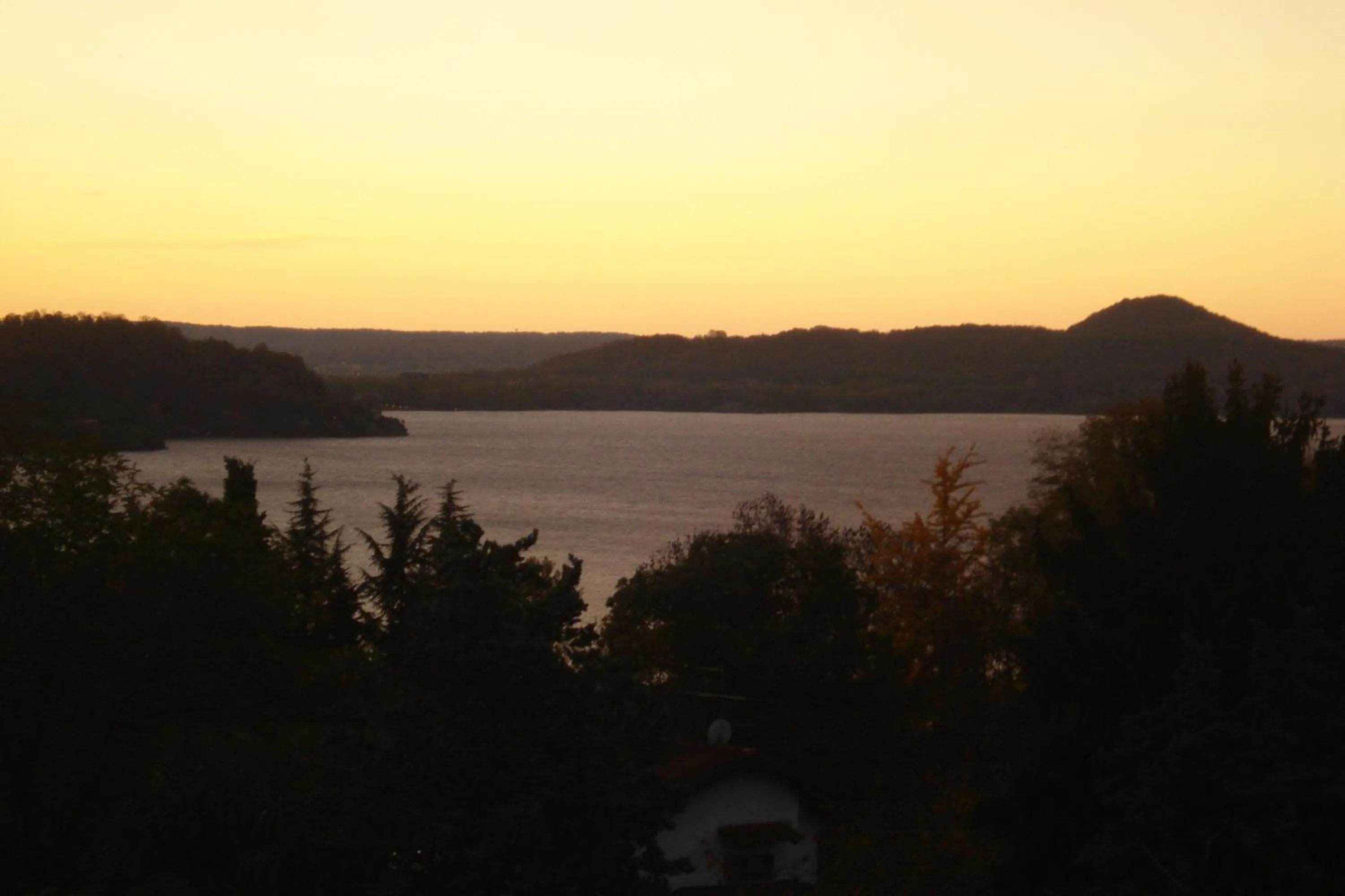 Lake view in B&B La Civetta
