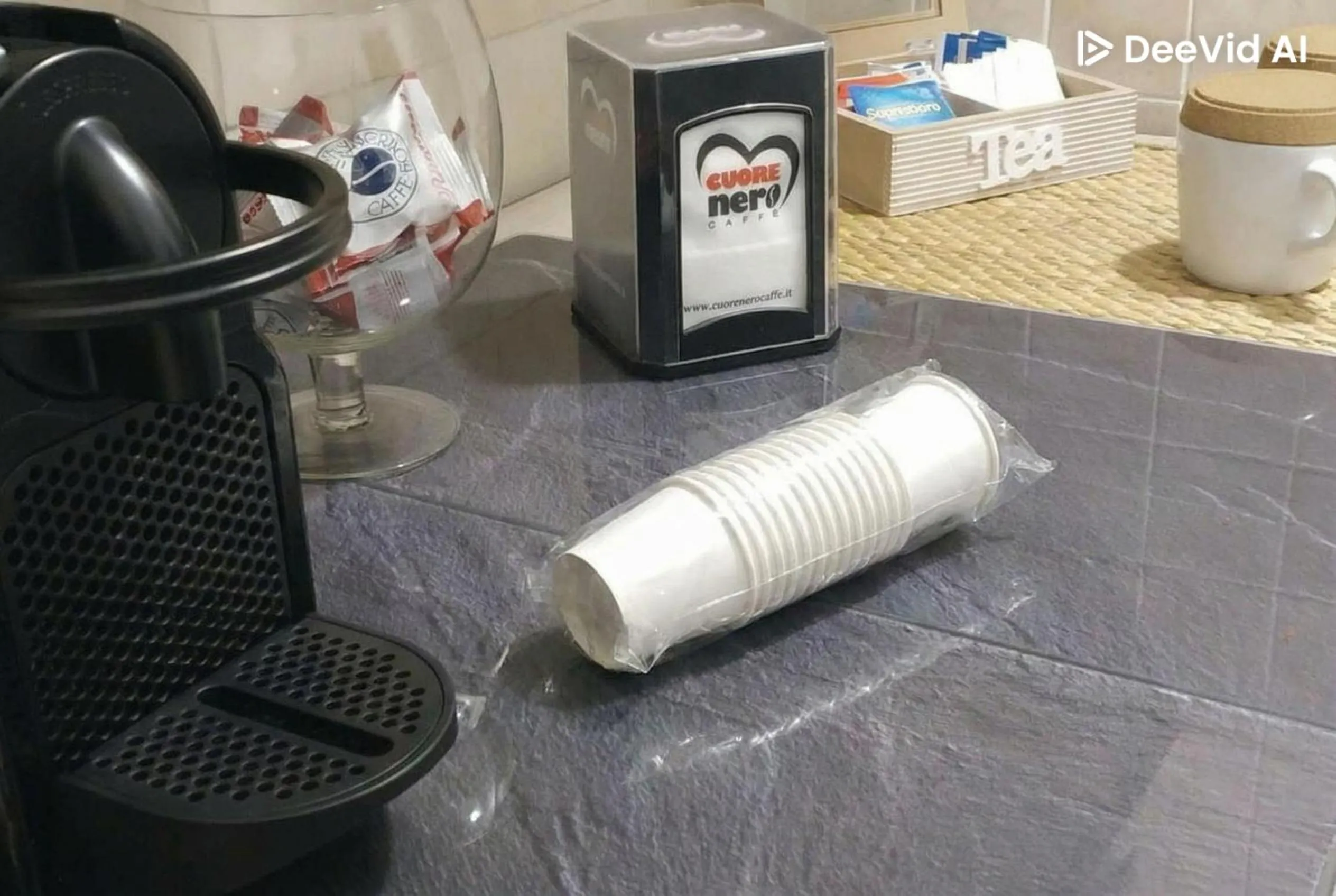 Coffee/tea facilities in Bed Napoli