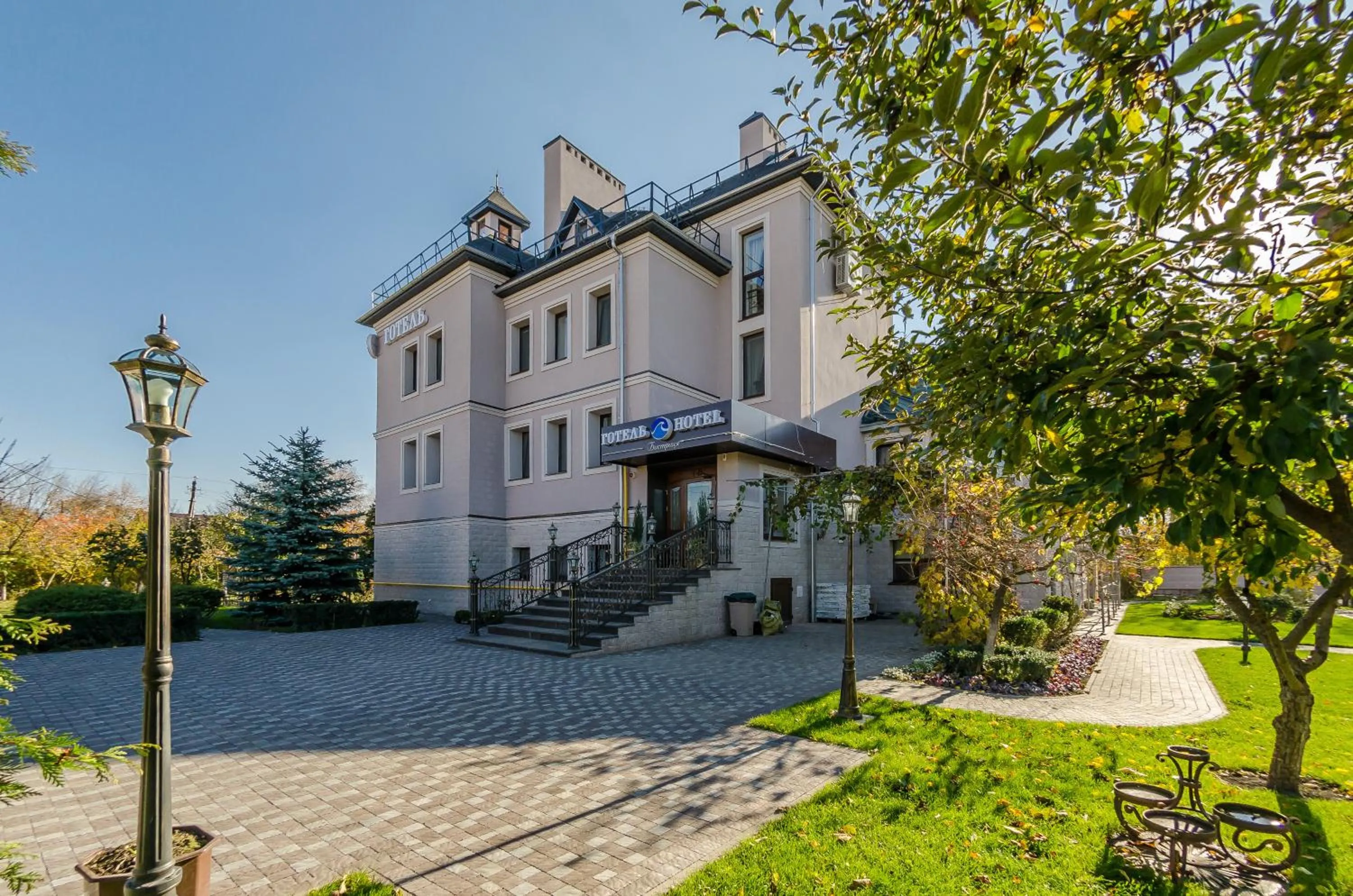 Facade/entrance in Bystrytsya Lux