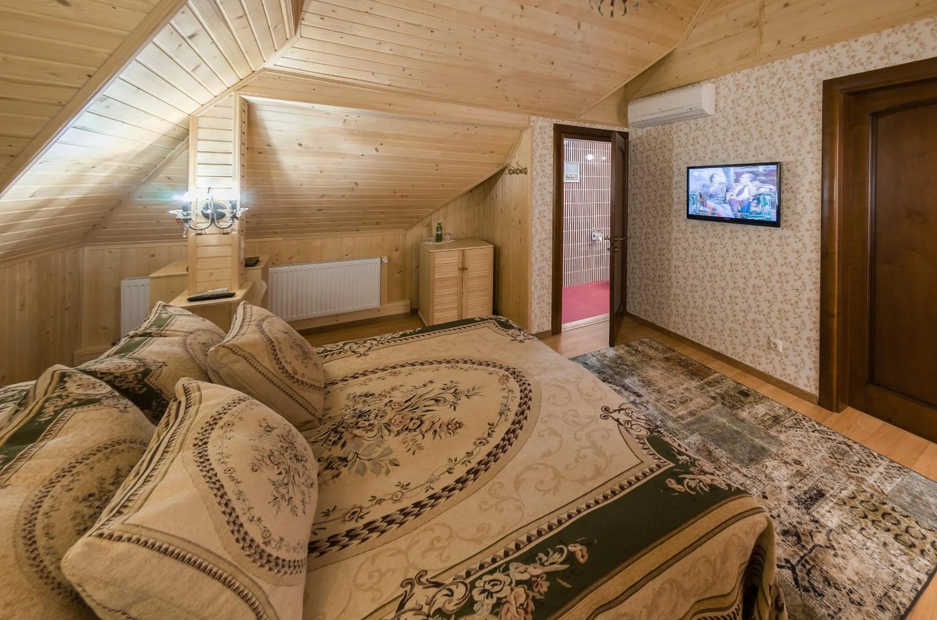 Bed in Bystrytsya Lux