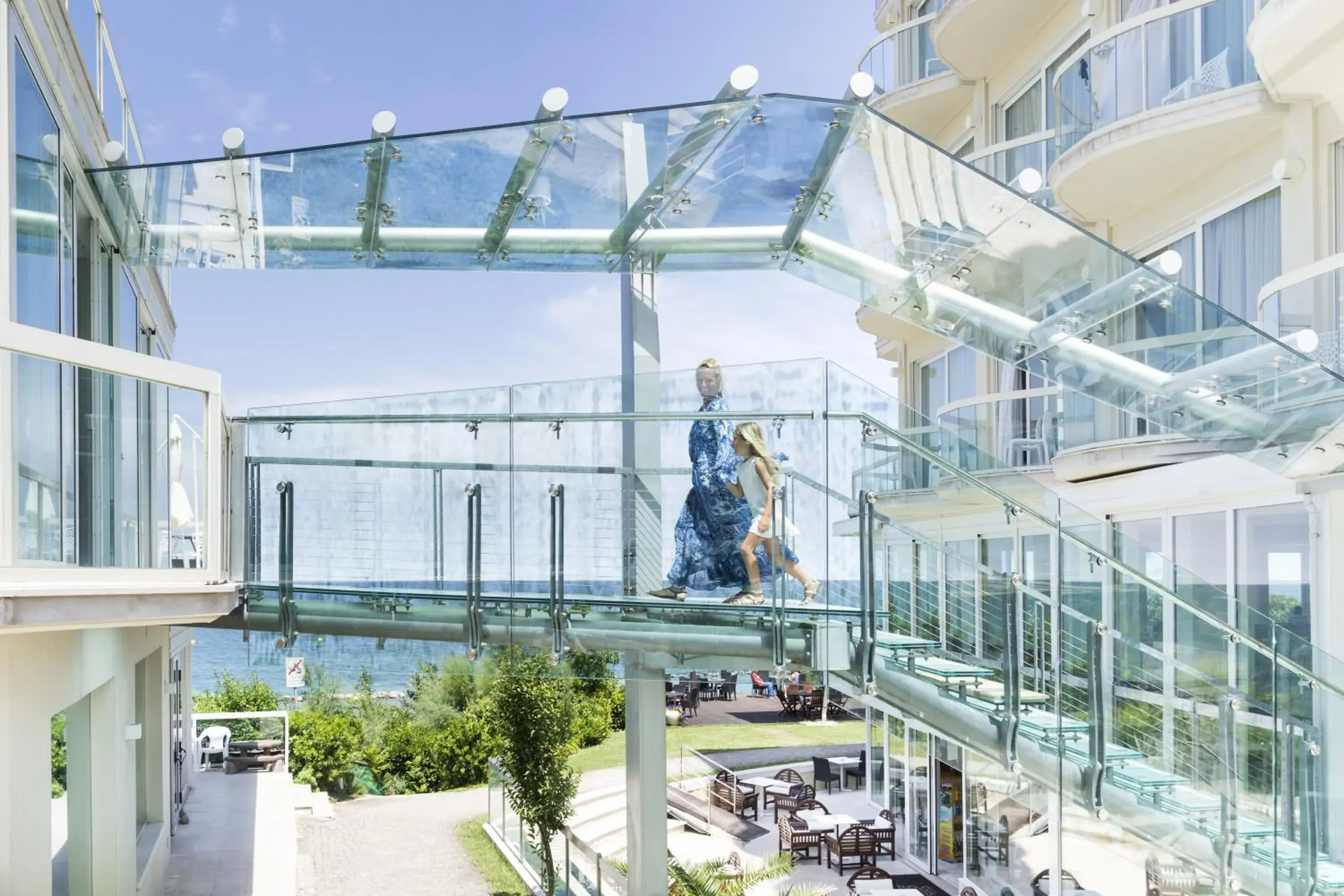 Restaurant/places to eat in Hotel Sans Souci Restaurant/places to eat in Hotel Sans Souci