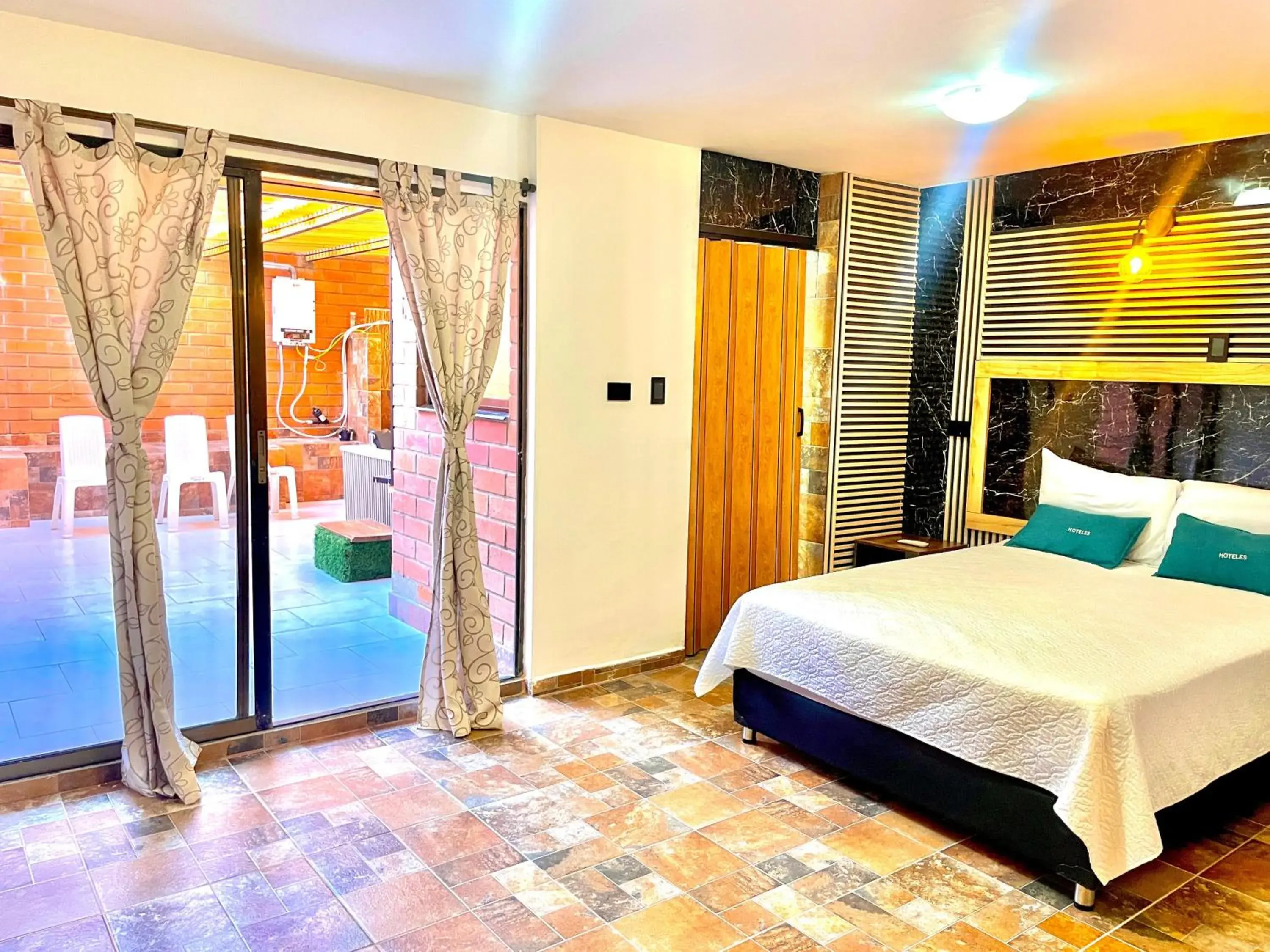 Deluxe Family Suite in Hotel Torre Primavera Deluxe Family Suite in Hotel Torre Primavera