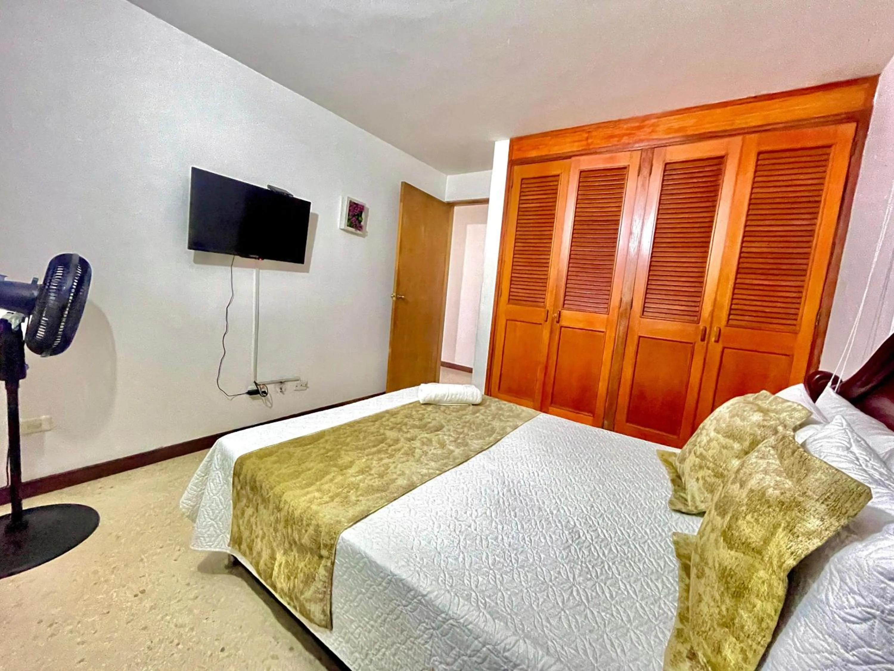 TV and multimedia, Bed in Hotel Torre Primavera