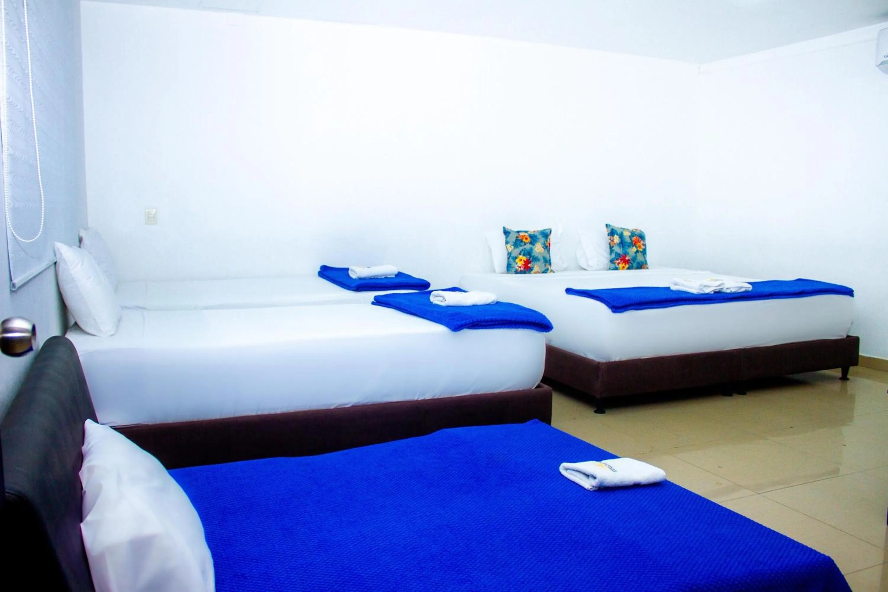 Bed in Hotel Parque de los Novios Inn