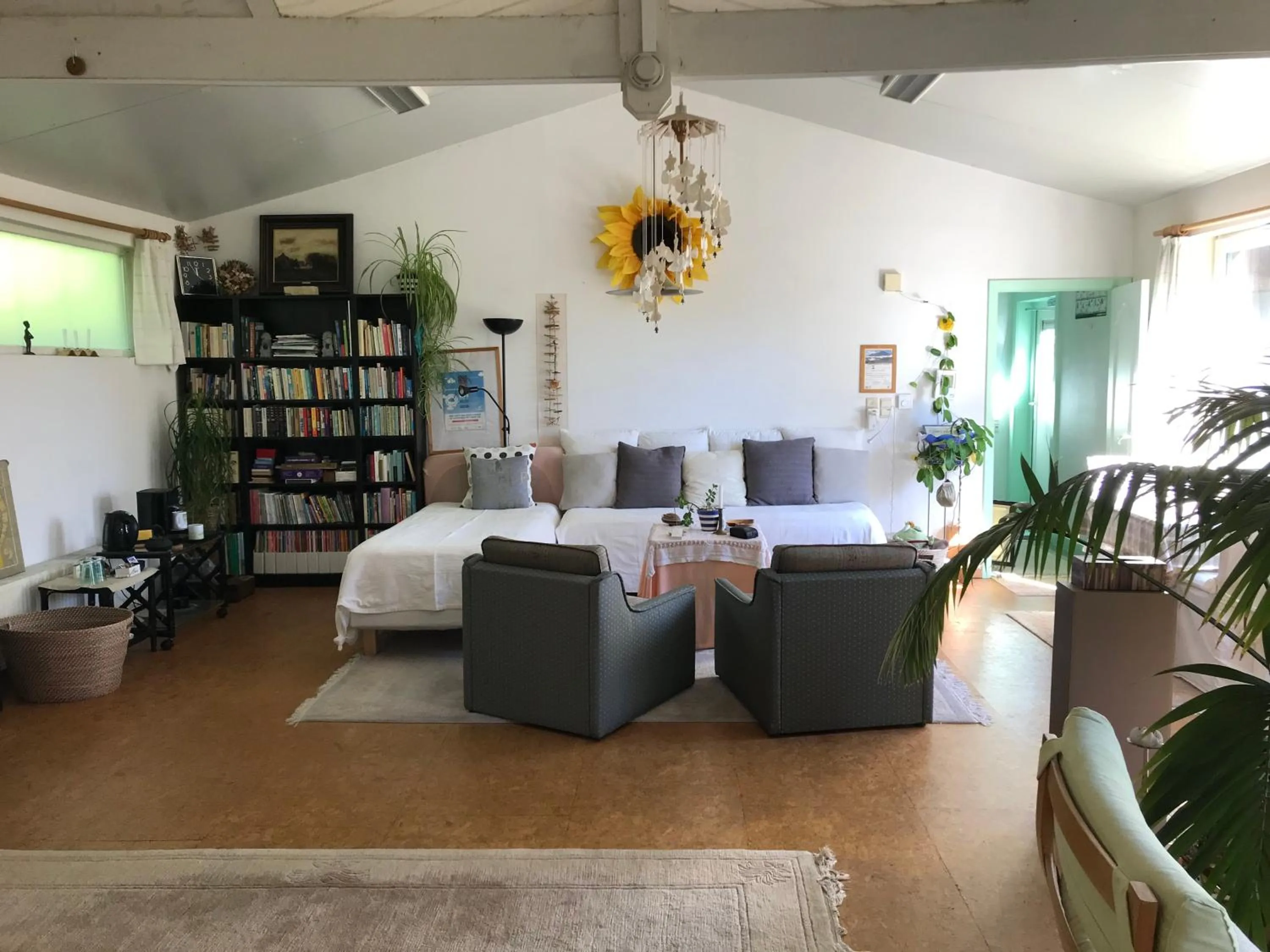 Living room, Bed in B&B Koornemoezen