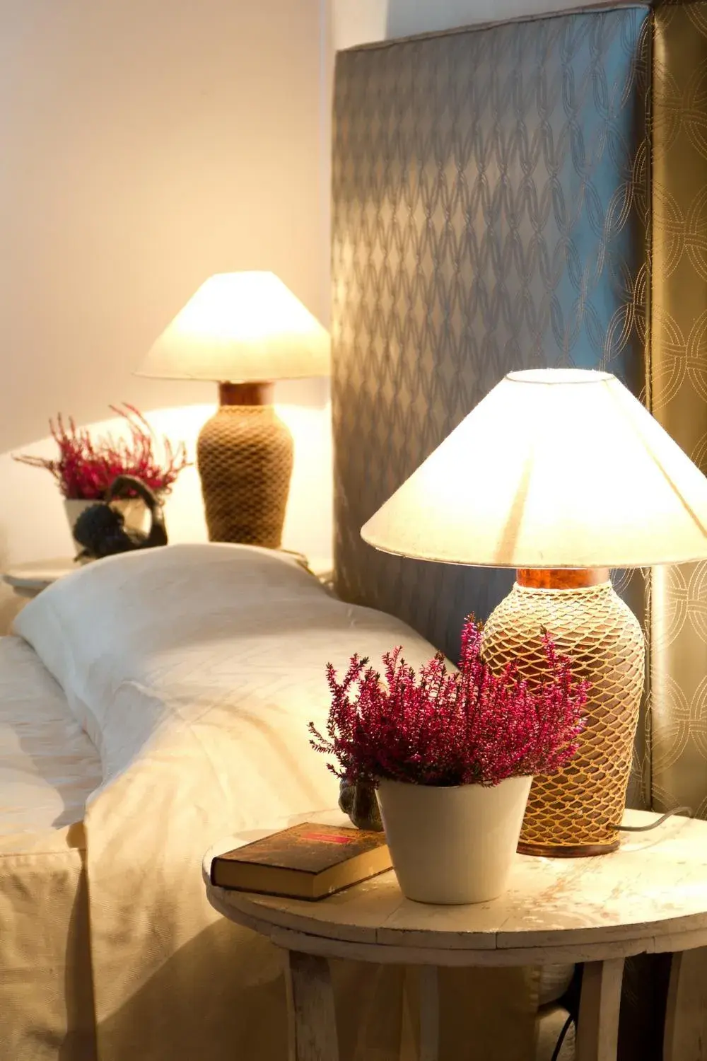 Decorative detail, Bed in Fattoria San Lorenzo Decorative detail, Bed in Fattoria San Lorenzo