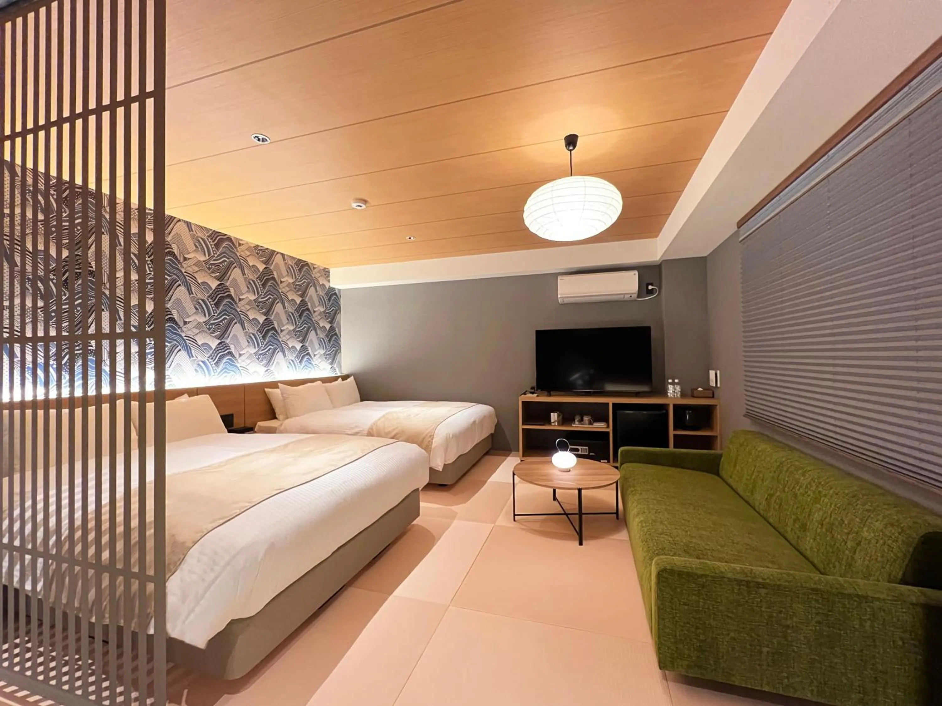 Photo of the whole room, Bed in Rinn Gion Shirakawa