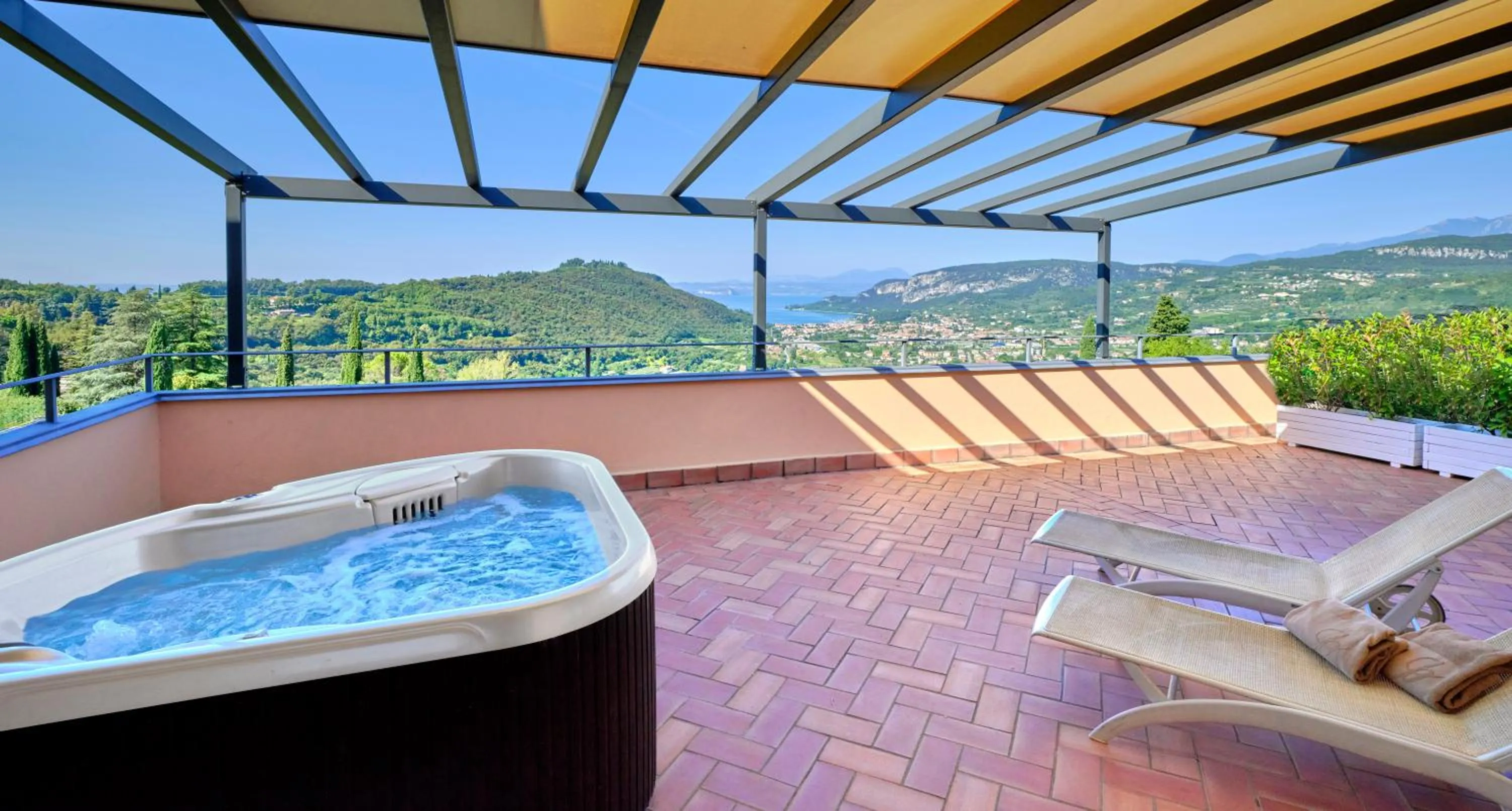 Hotel Boffenigo - The Golden Hour