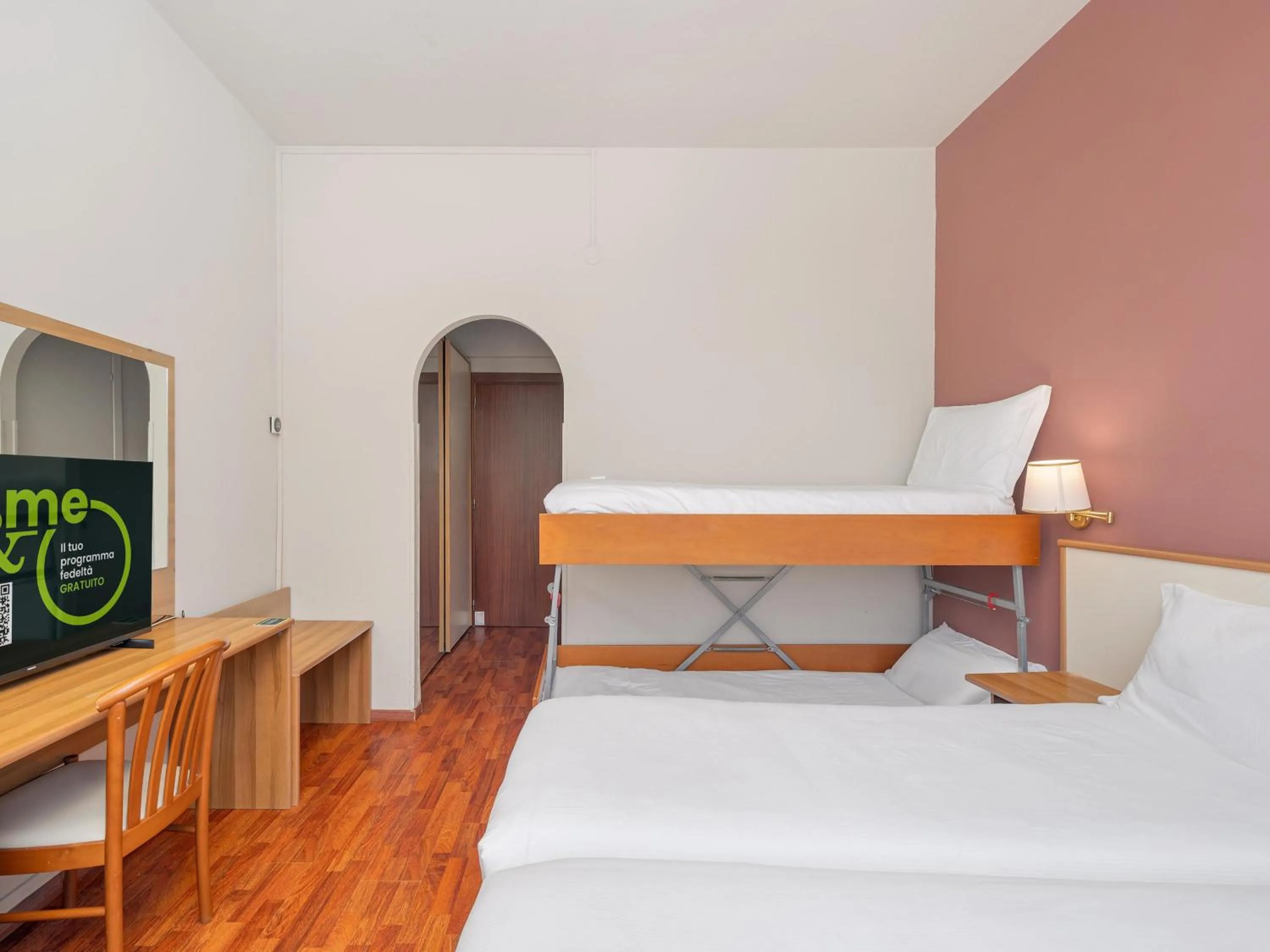 Photo of the whole room, Bed in B&B HOTEL Riviera Celle Ligure