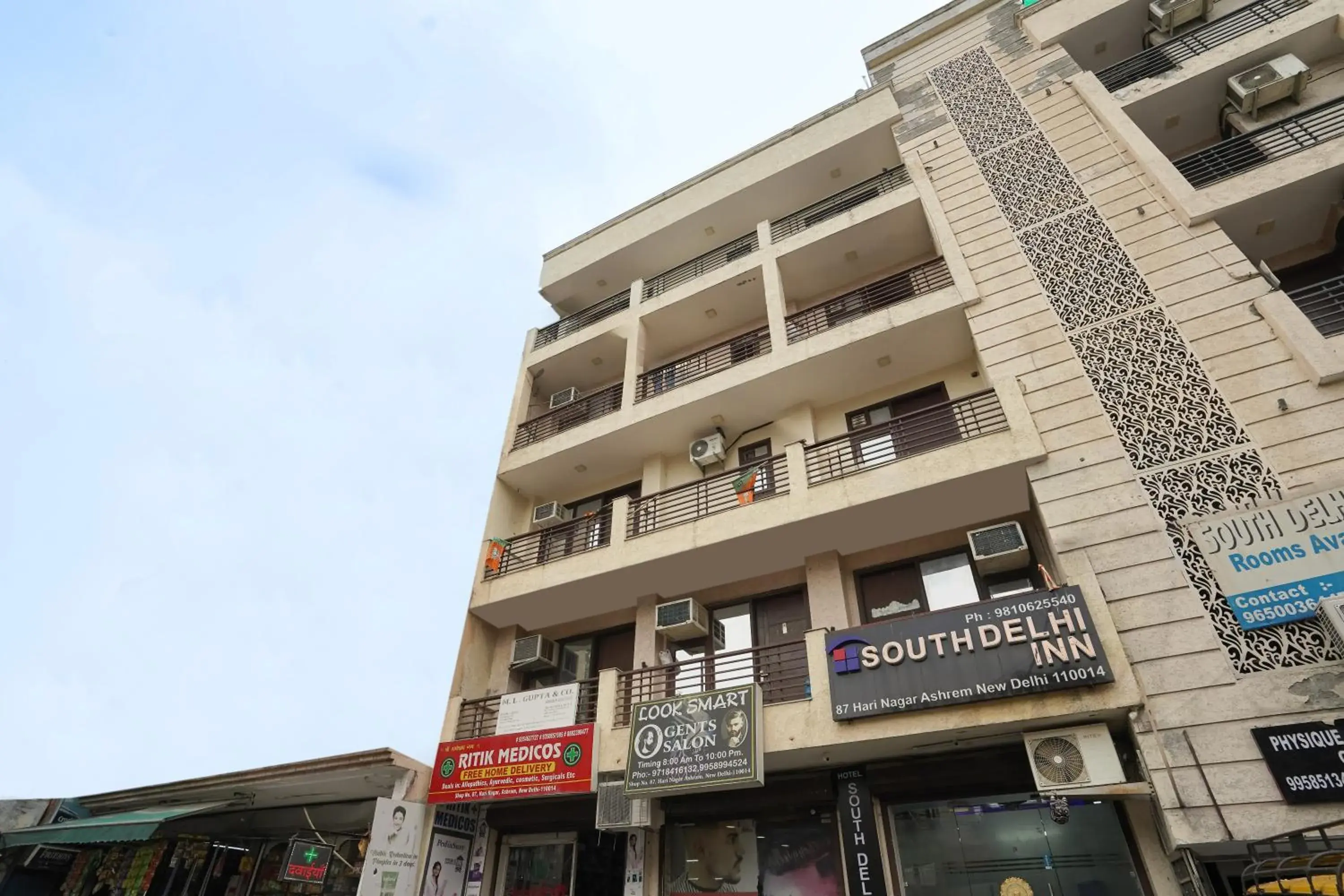 Property building in Hotel South Delhi Inn Just 10 Minute Away Form Nizamuddin Railway Station Property building in Hotel South Delhi Inn Just 10 Minute Away Form Nizamuddin Railway Station