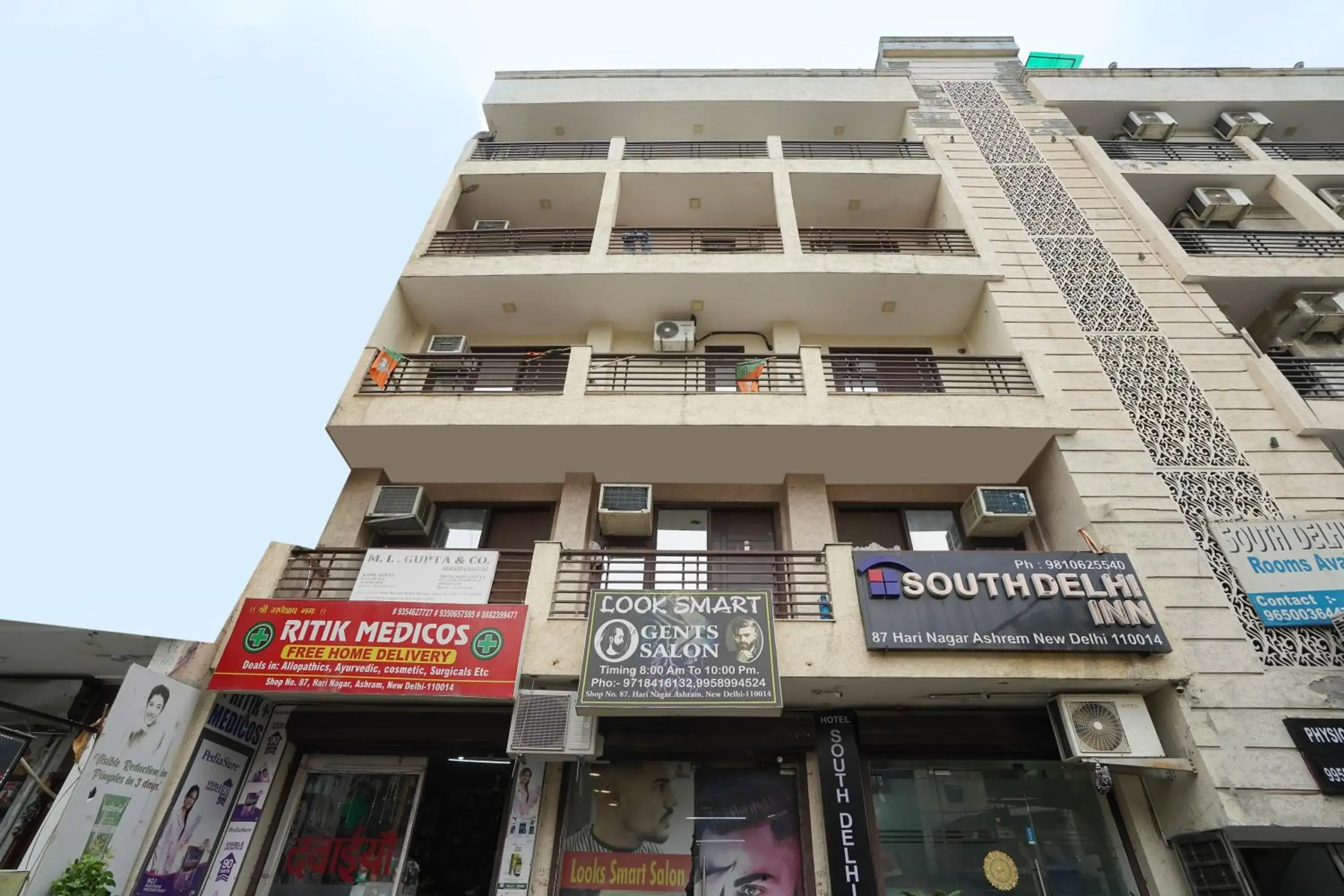 Property building in Hotel South Delhi Inn Just 10 Minute Away Form Nizamuddin Railway Station Property building in Hotel South Delhi Inn Just 10 Minute Away Form Nizamuddin Railway Station