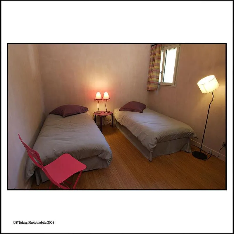 Photo of the whole room, Bed in Narbaitz Vacances