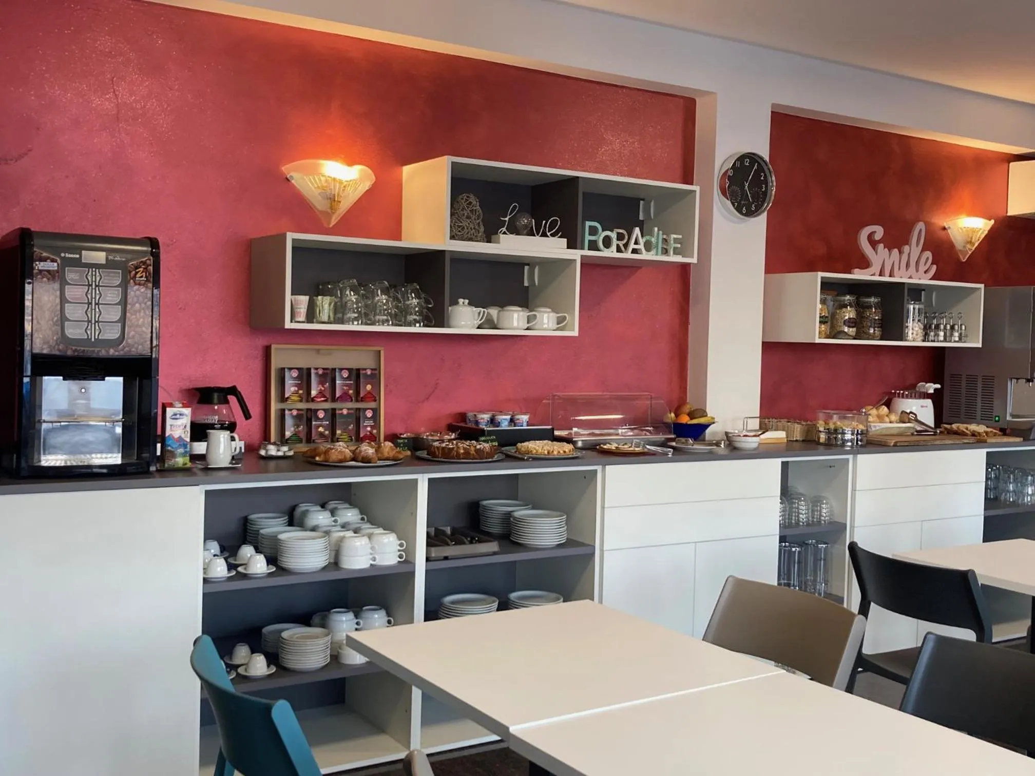 Communal lounge/ TV room in Hotel Casa Gagliardi