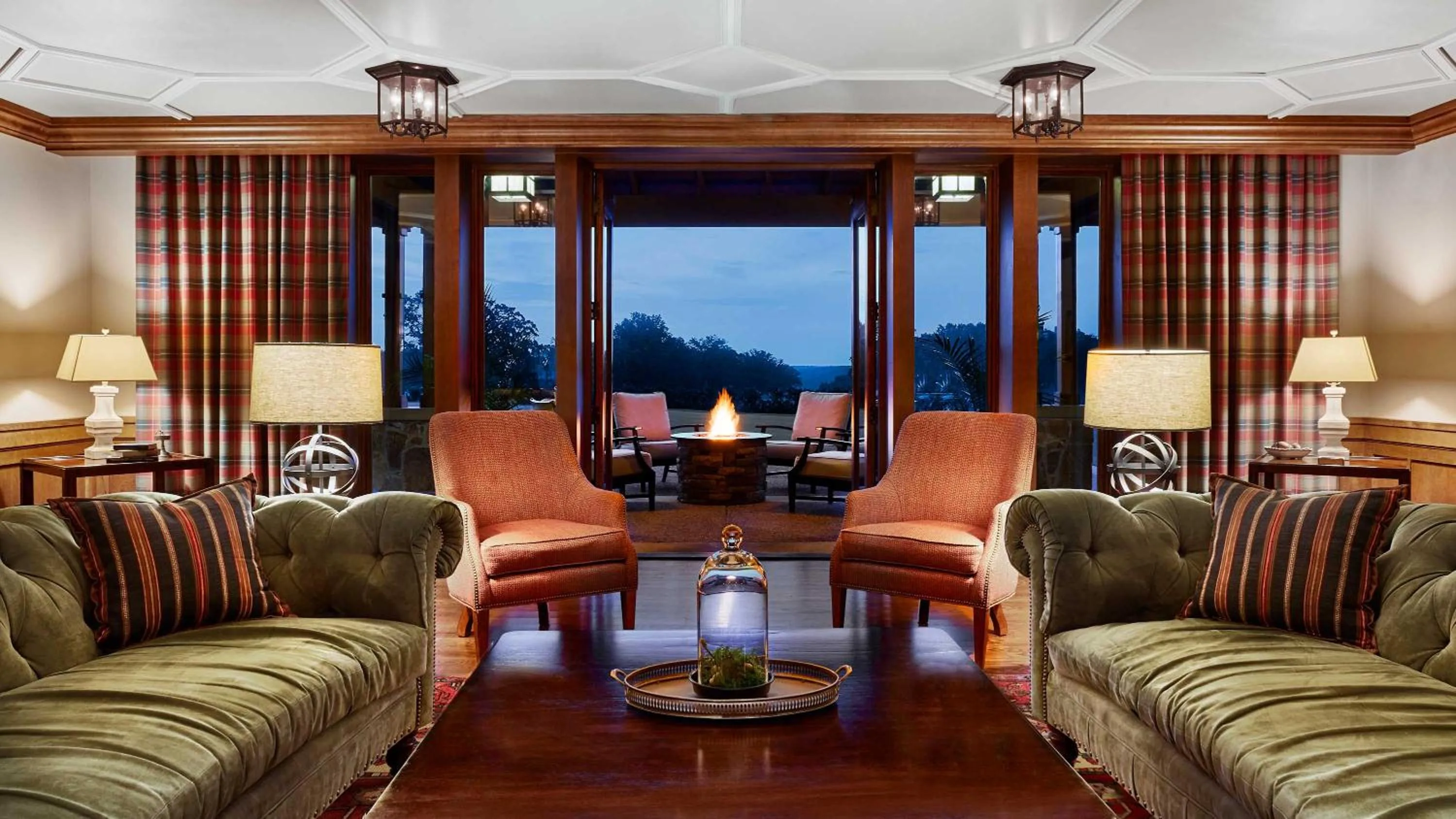 Living room in The Sewanee Inn