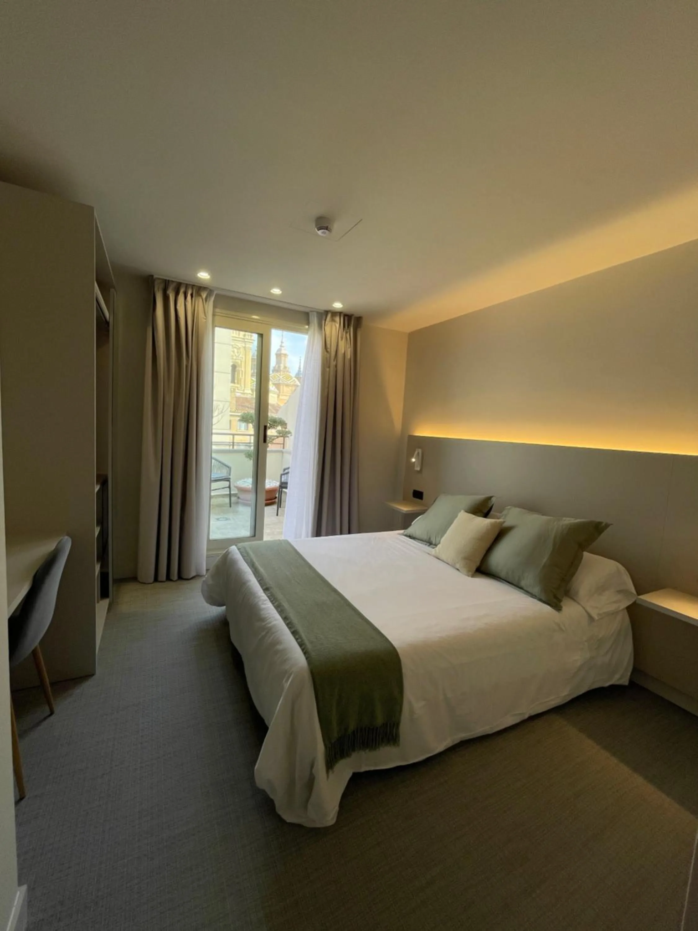 Bed in VTZ Hotel San Valero
