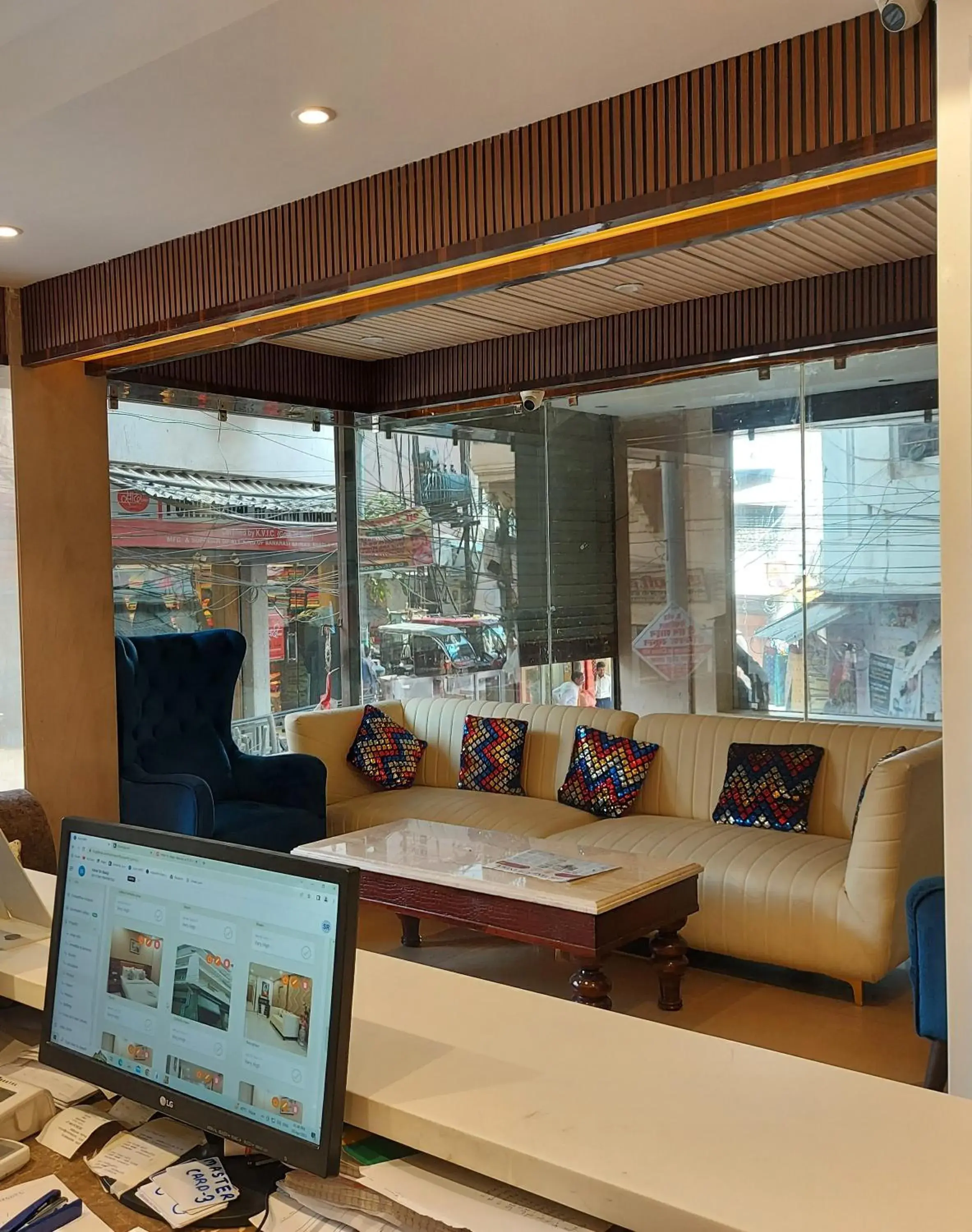 Property building in Hotel Sri Balaji Property building in Hotel Sri Balaji