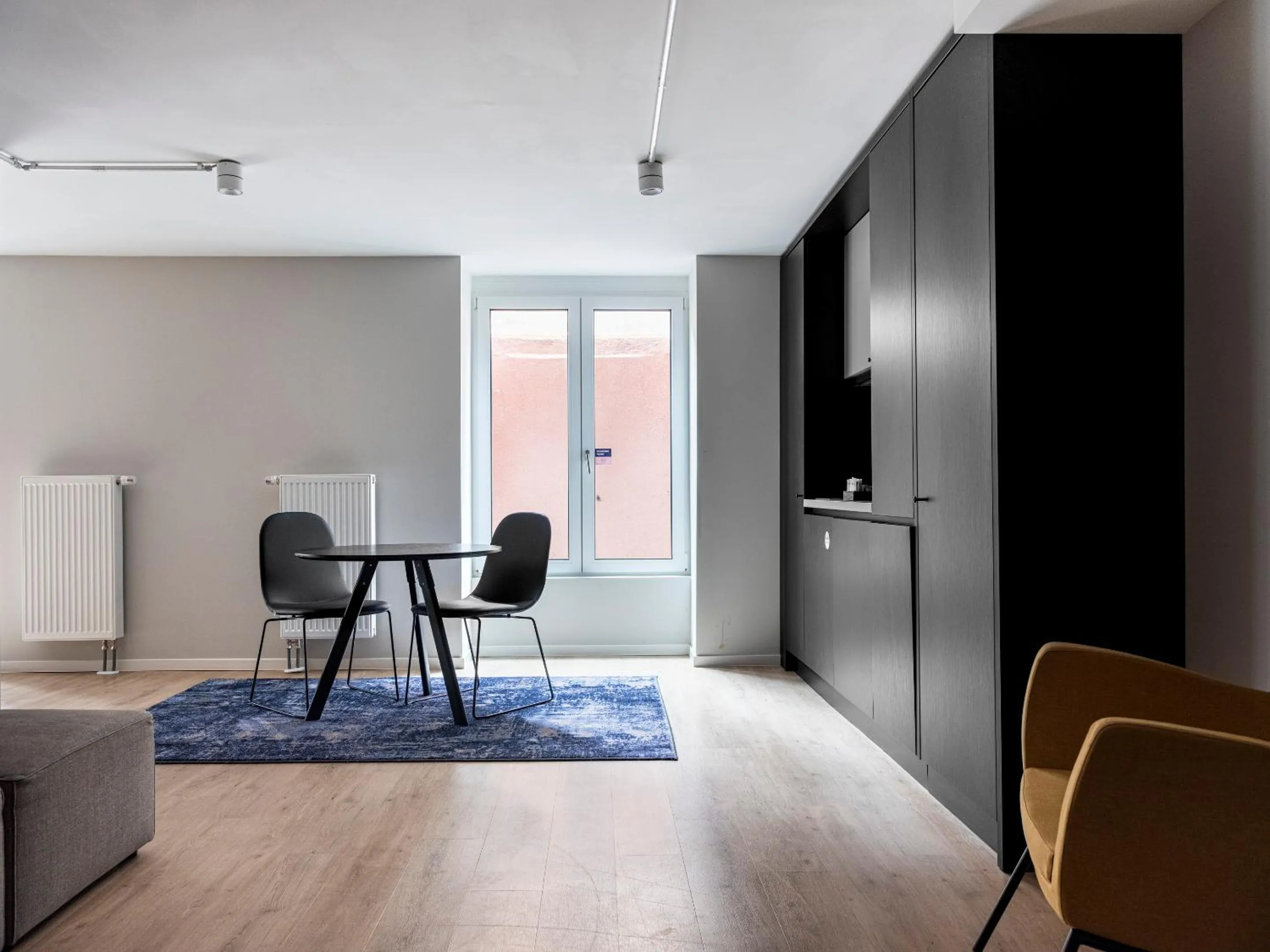 Seating area in Numa Frankfurt Bloc