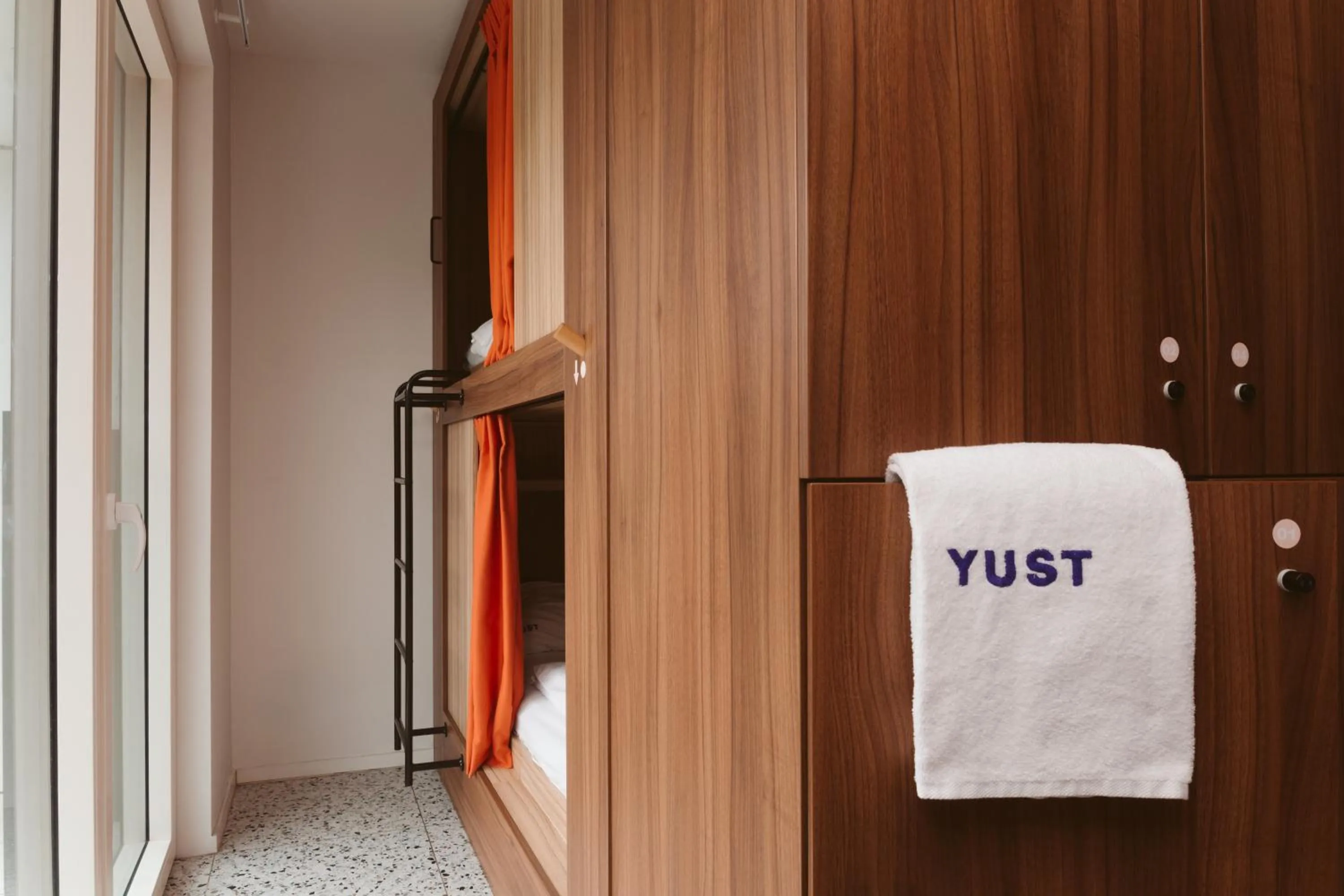 wardrobe in YUST Liege