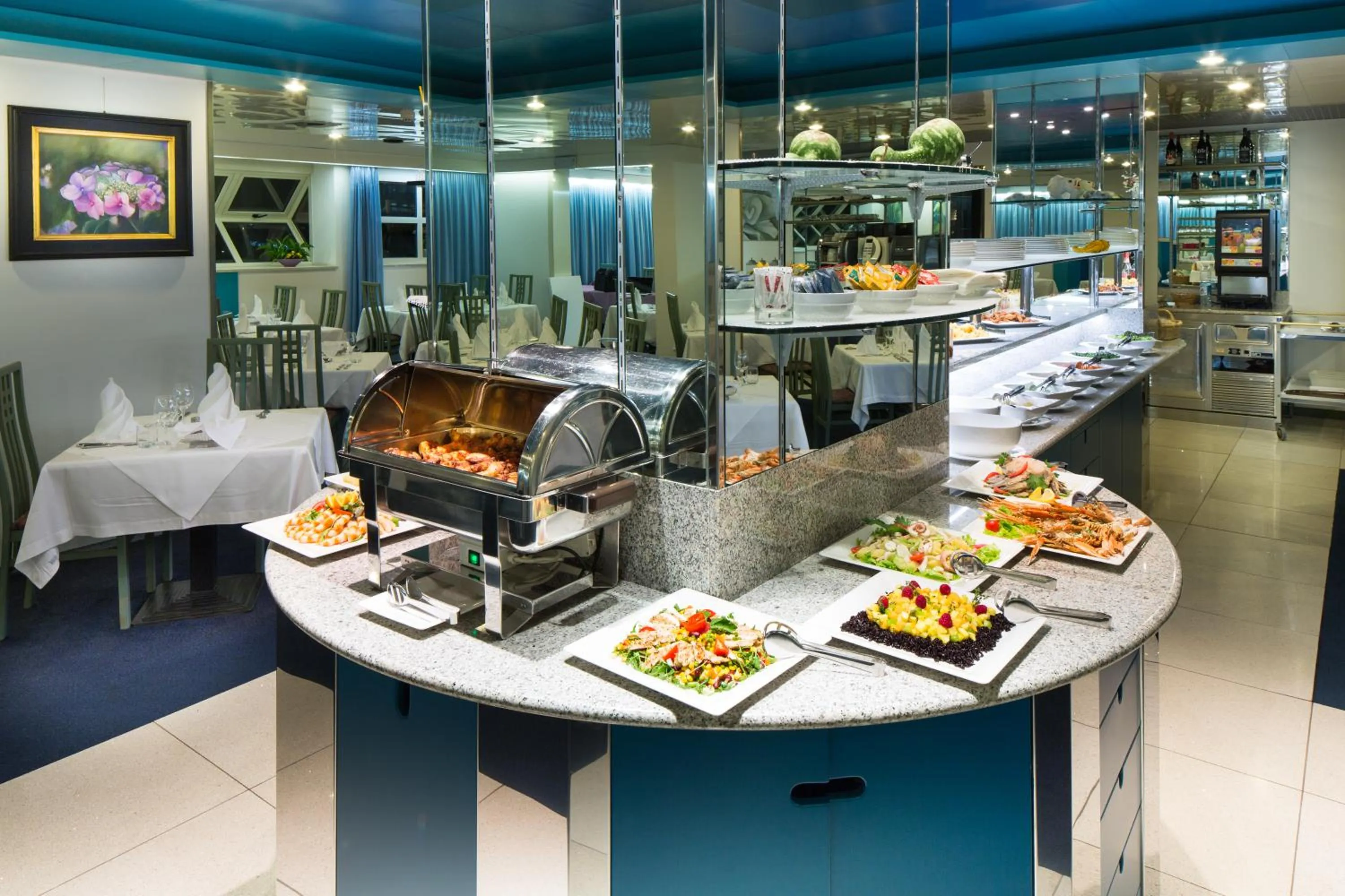 Buffet breakfast in Hotel Florida