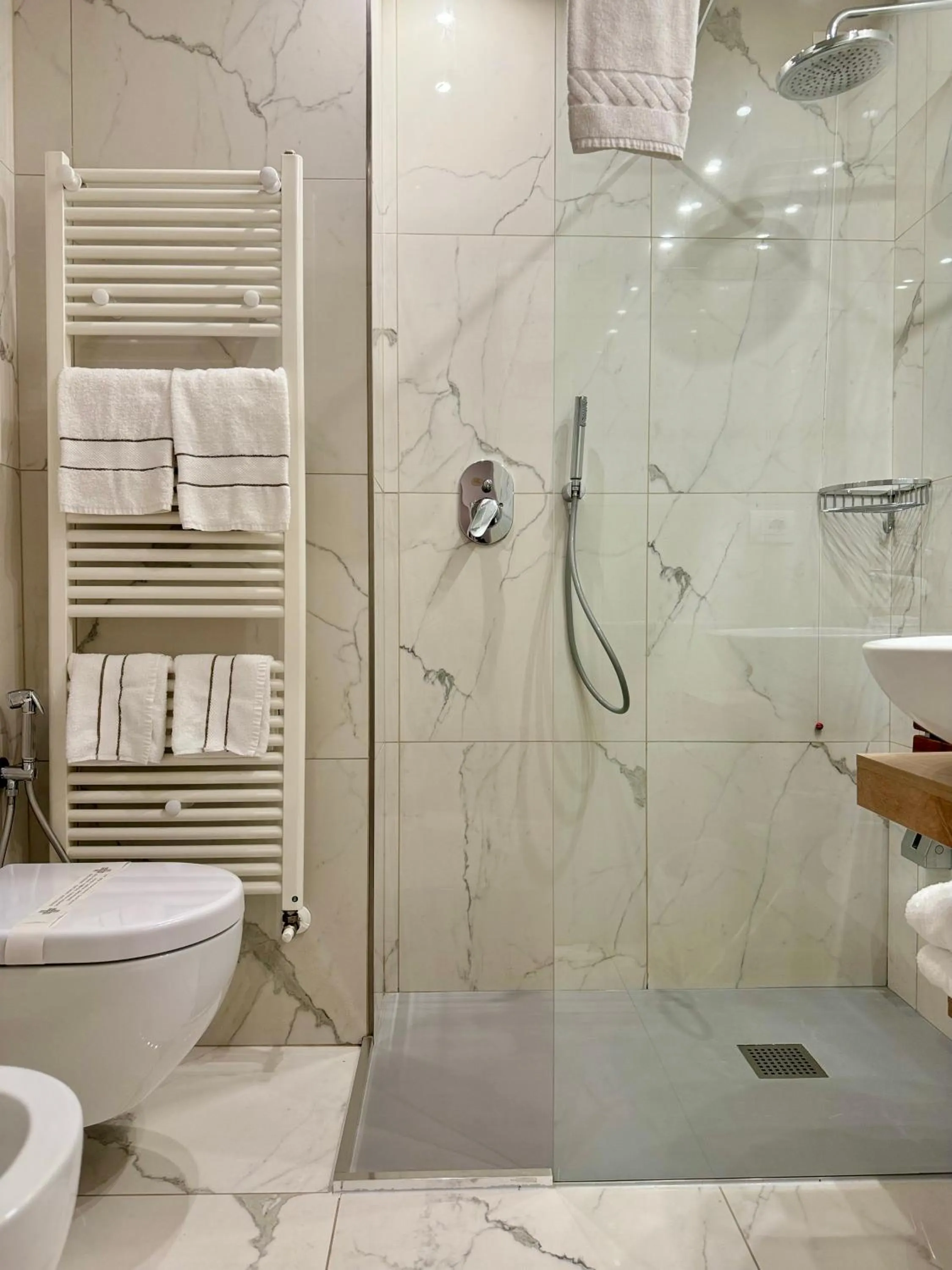 Bathroom in Olivi Hotel & Natural Spa