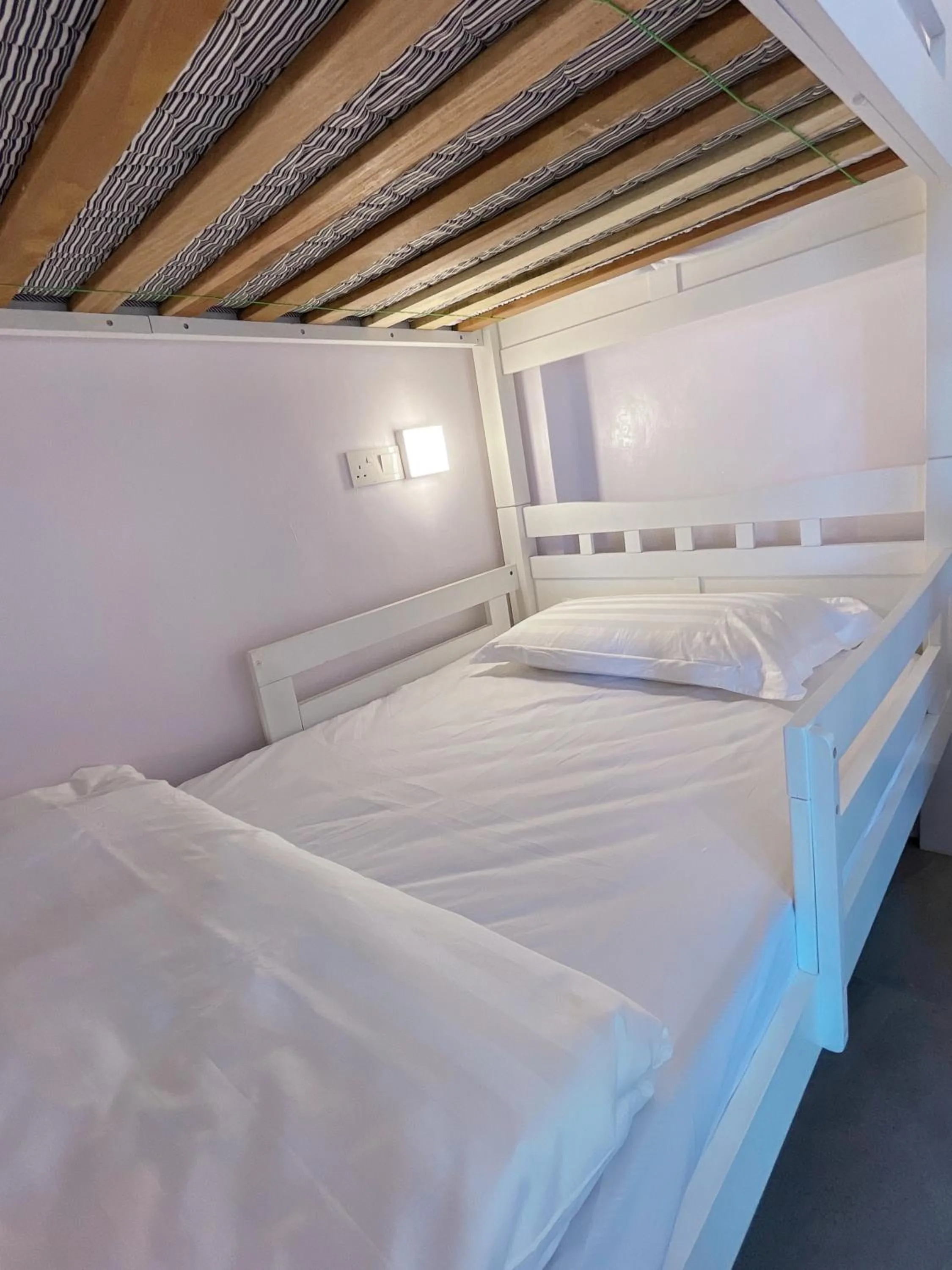bunk bed, Bed in Hotel Decentraland Kuala Terengganu