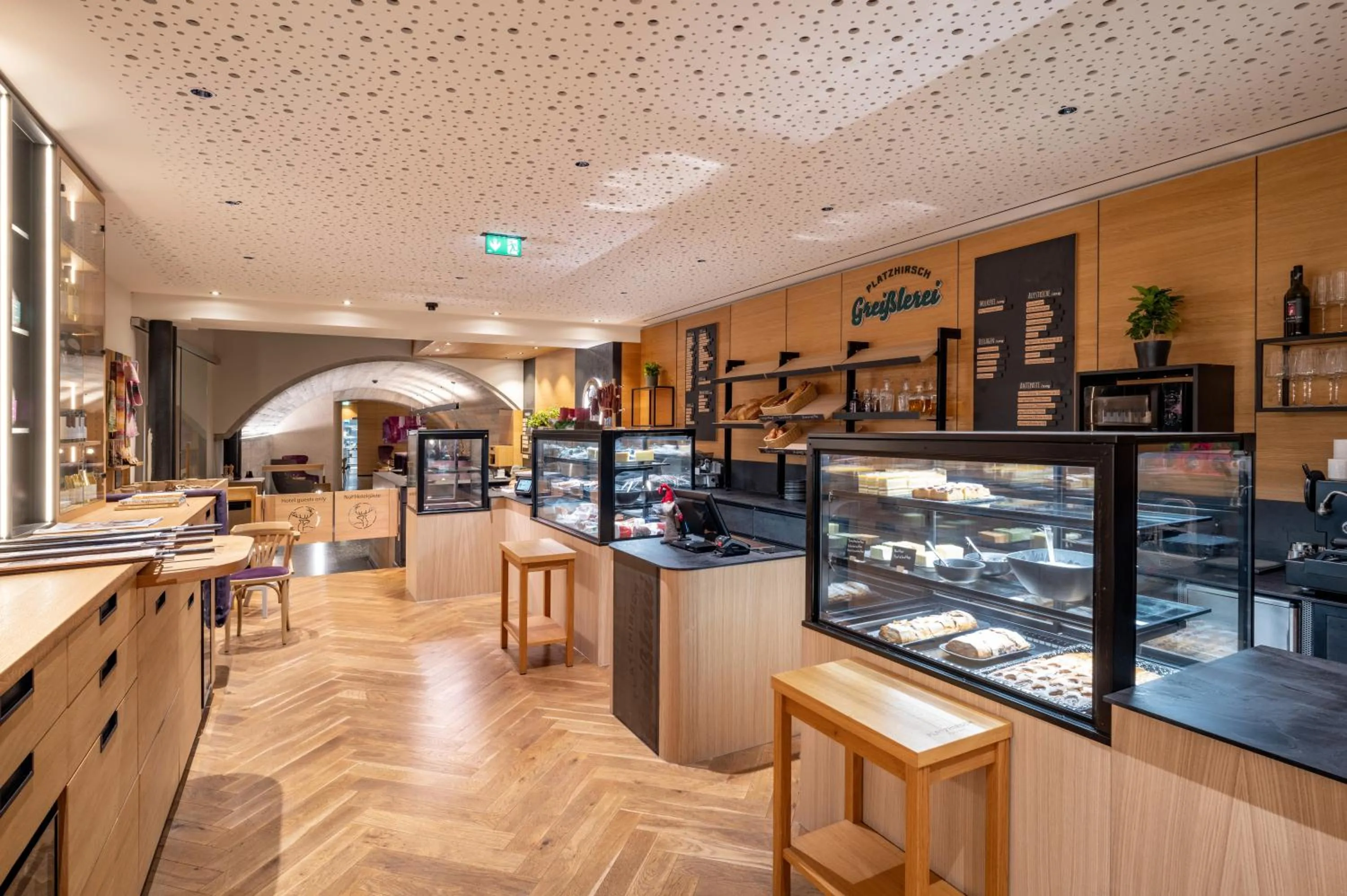 Restaurant/places to eat in Platzhirsch Kufstein