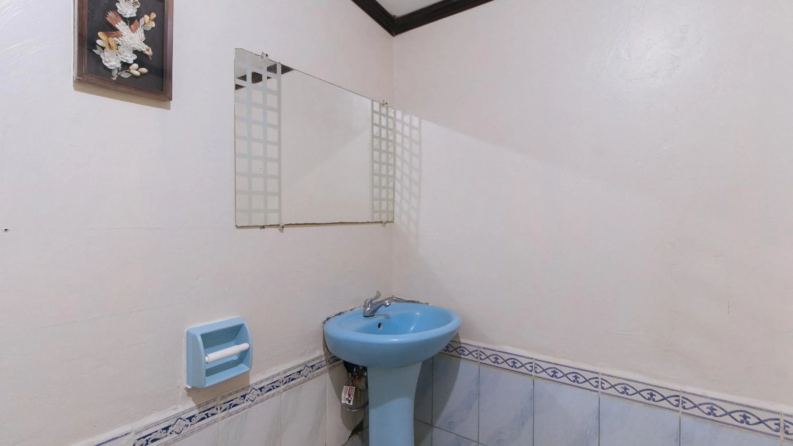 Shower in Jb's Transient House